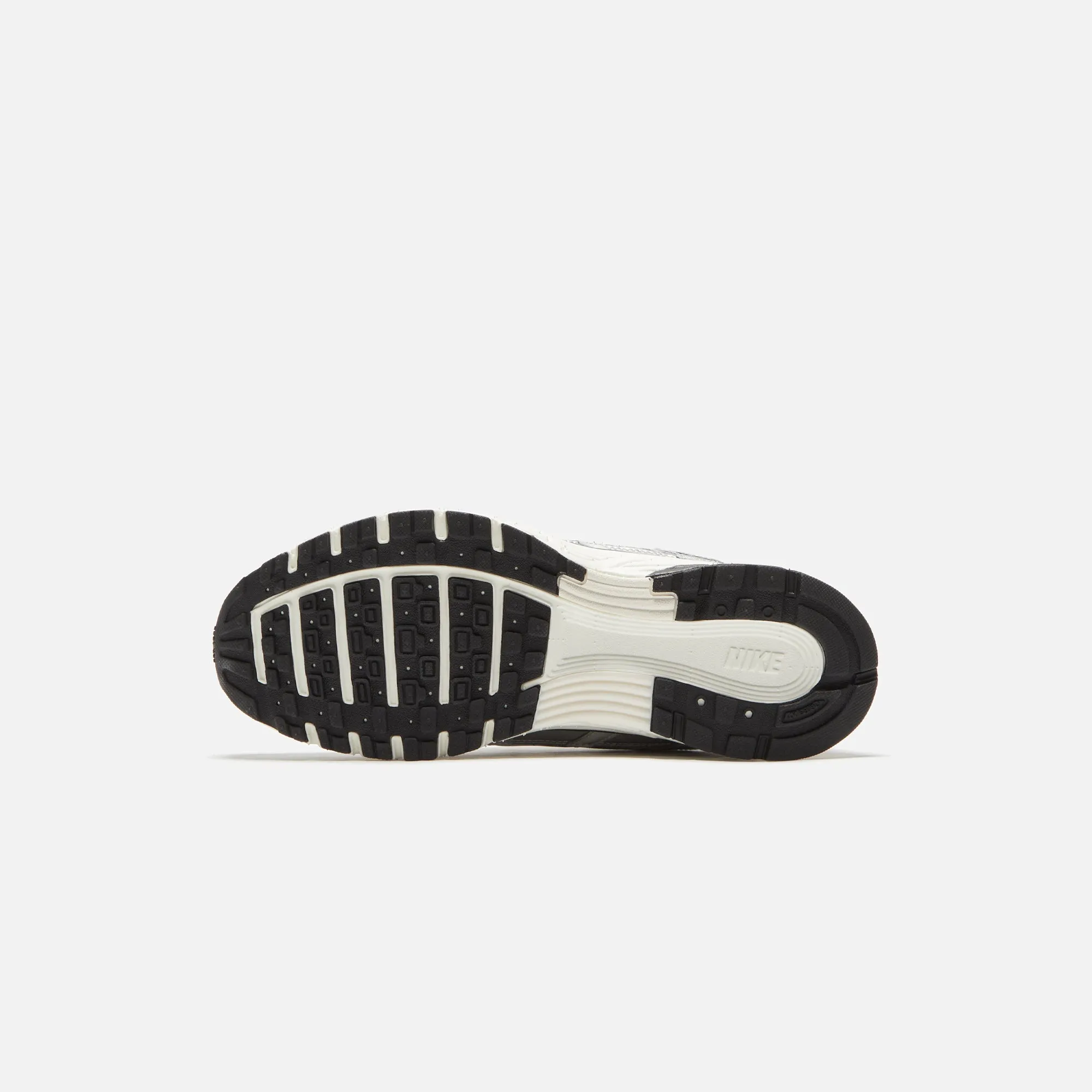 Nike P-6000 - Metallic Silver / Metallic Silver / Sail / Black Comfortable Display Self-Driving