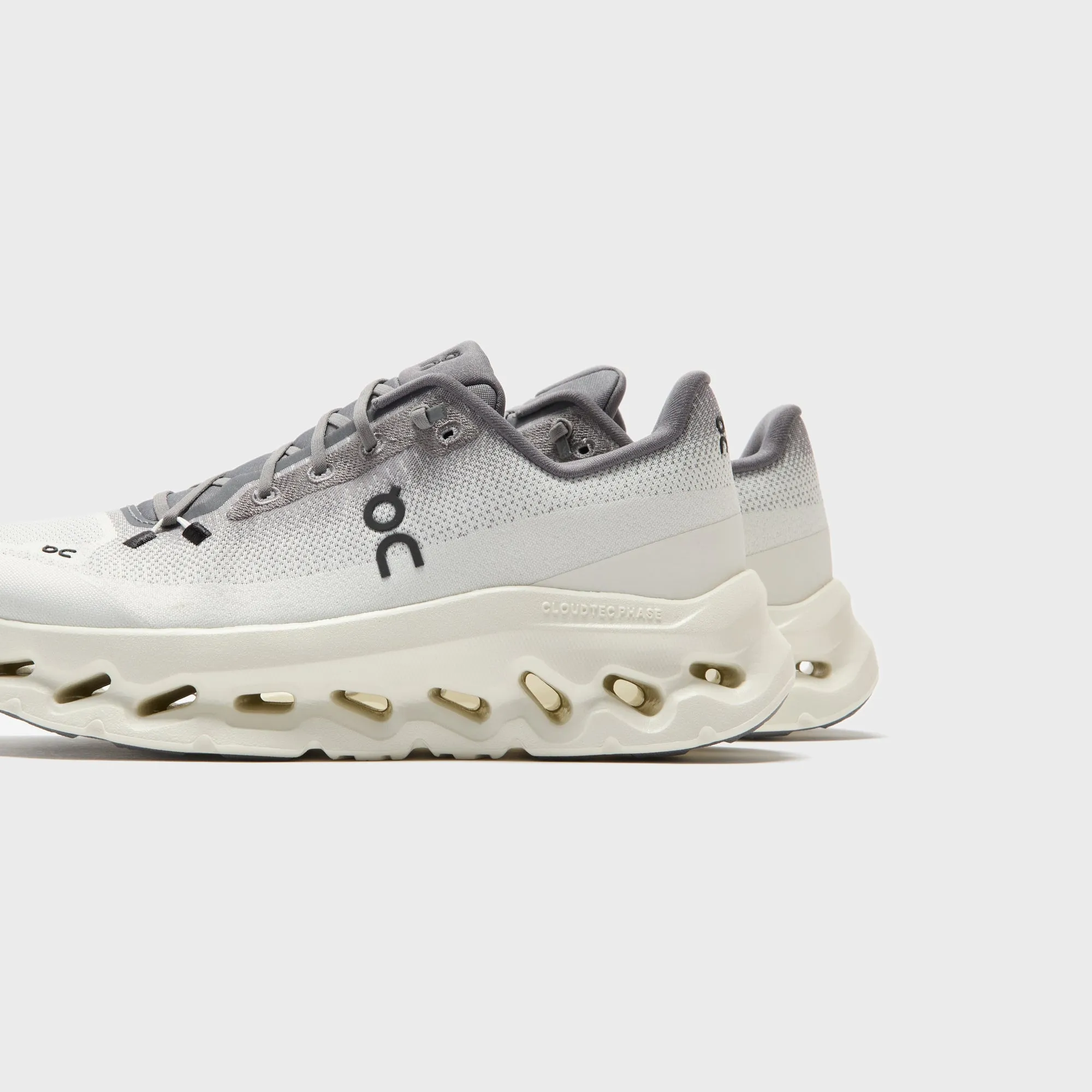 On Running Cloudtilt - Rock / Ivory Sandal Maintenance Casual Look
