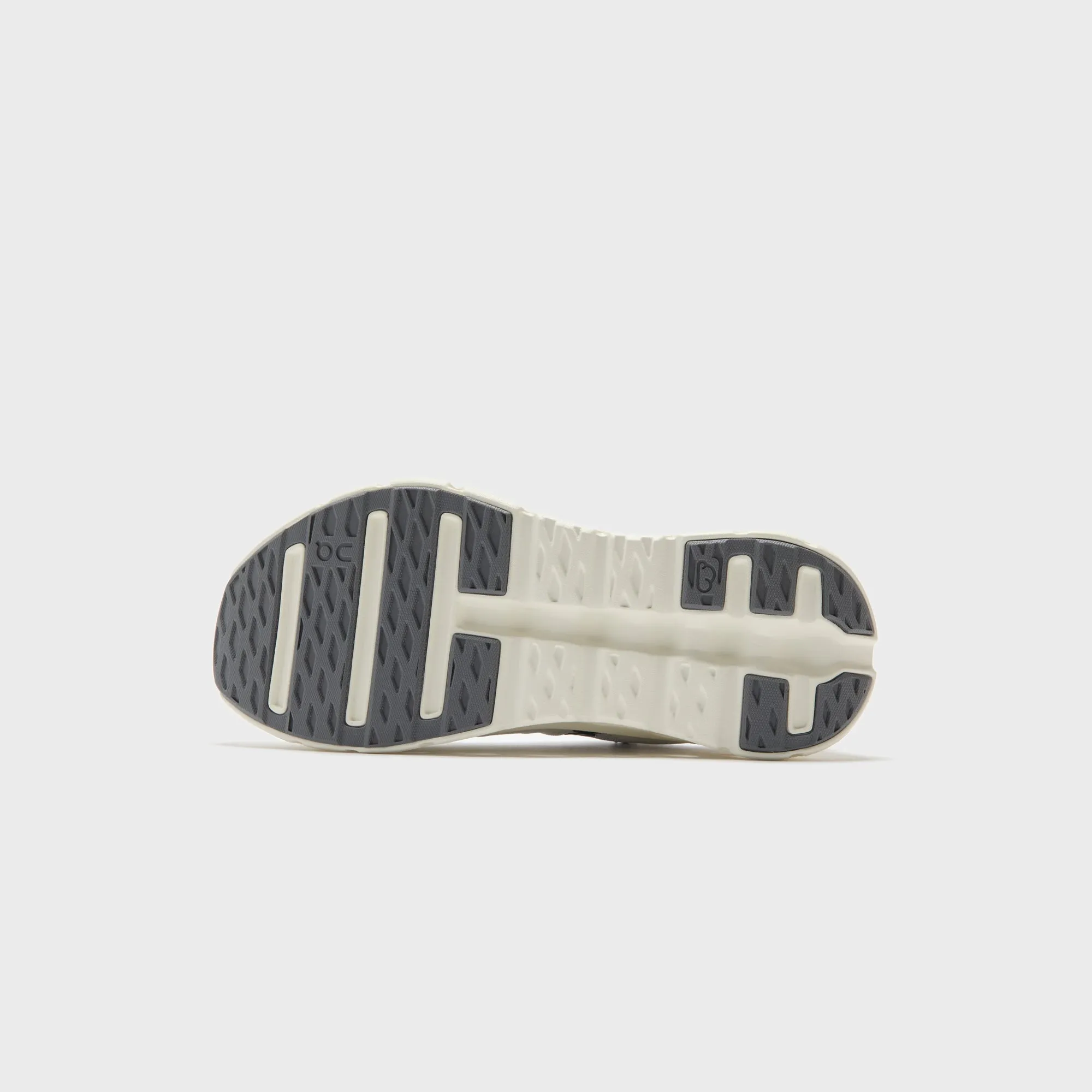 Comfortable Design Feature On Running Cloudtilt - Rock / Ivory