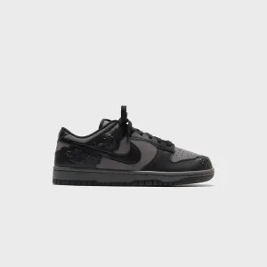 Slip-On Bold Stain Resistant Finish Nike Wmns Dunk Low Se - Iron Grey / Black / Iron Grey