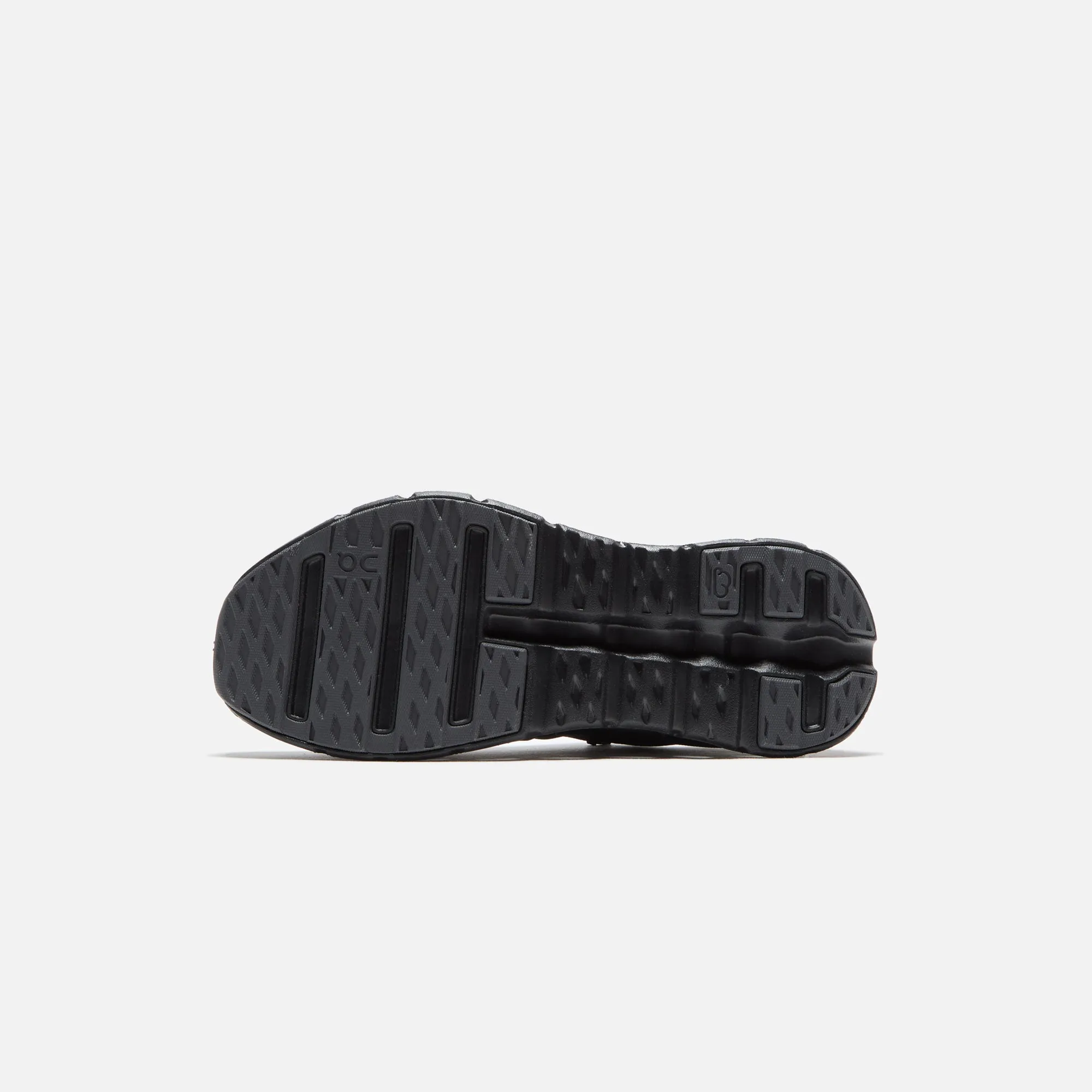 On Running Cloudtilt - Eclipse / Black Narrow Toe Box Comfort Inner Pad Layer Design