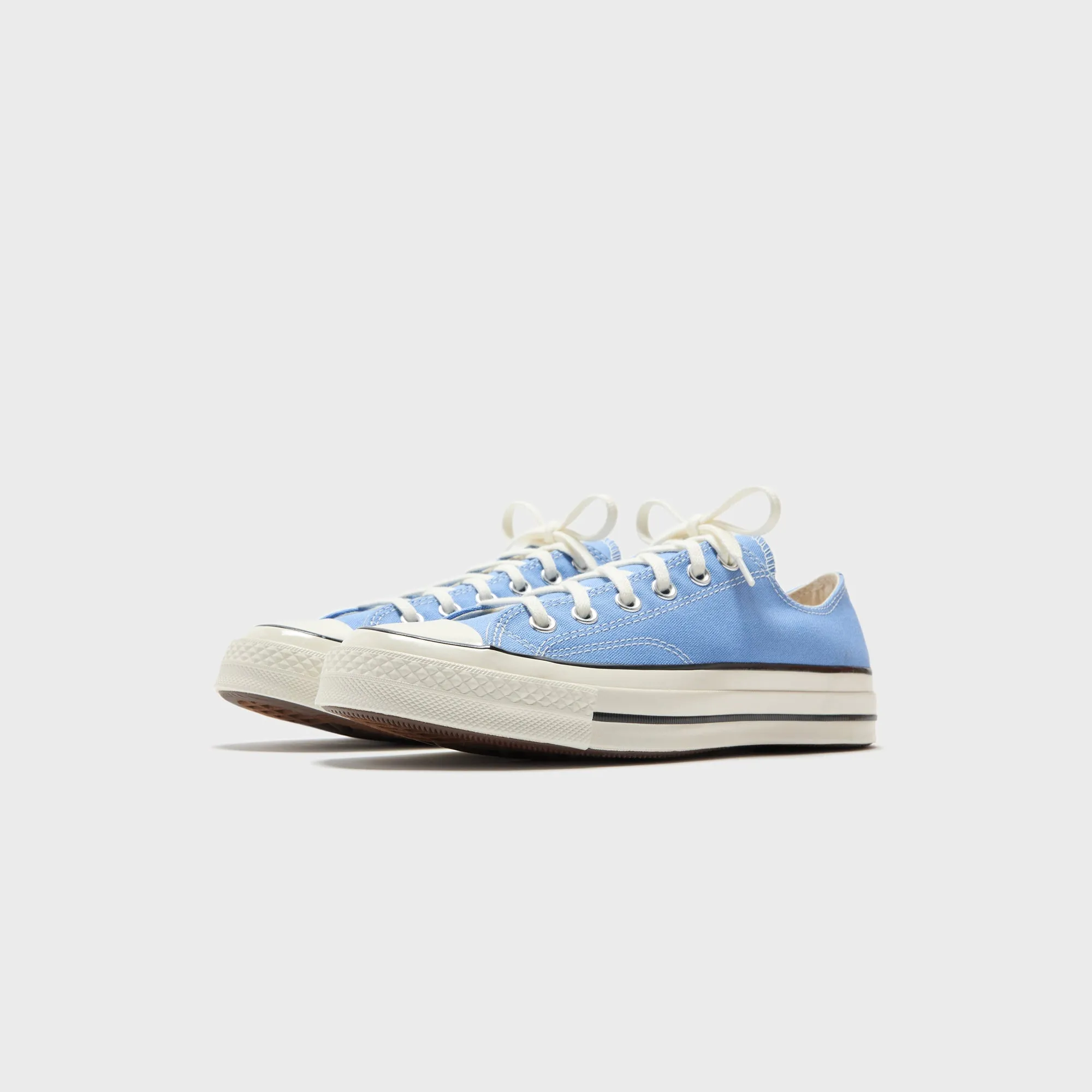 All Eyes on You Converse Chuck 70 Low - Open Sky / Egret / Black