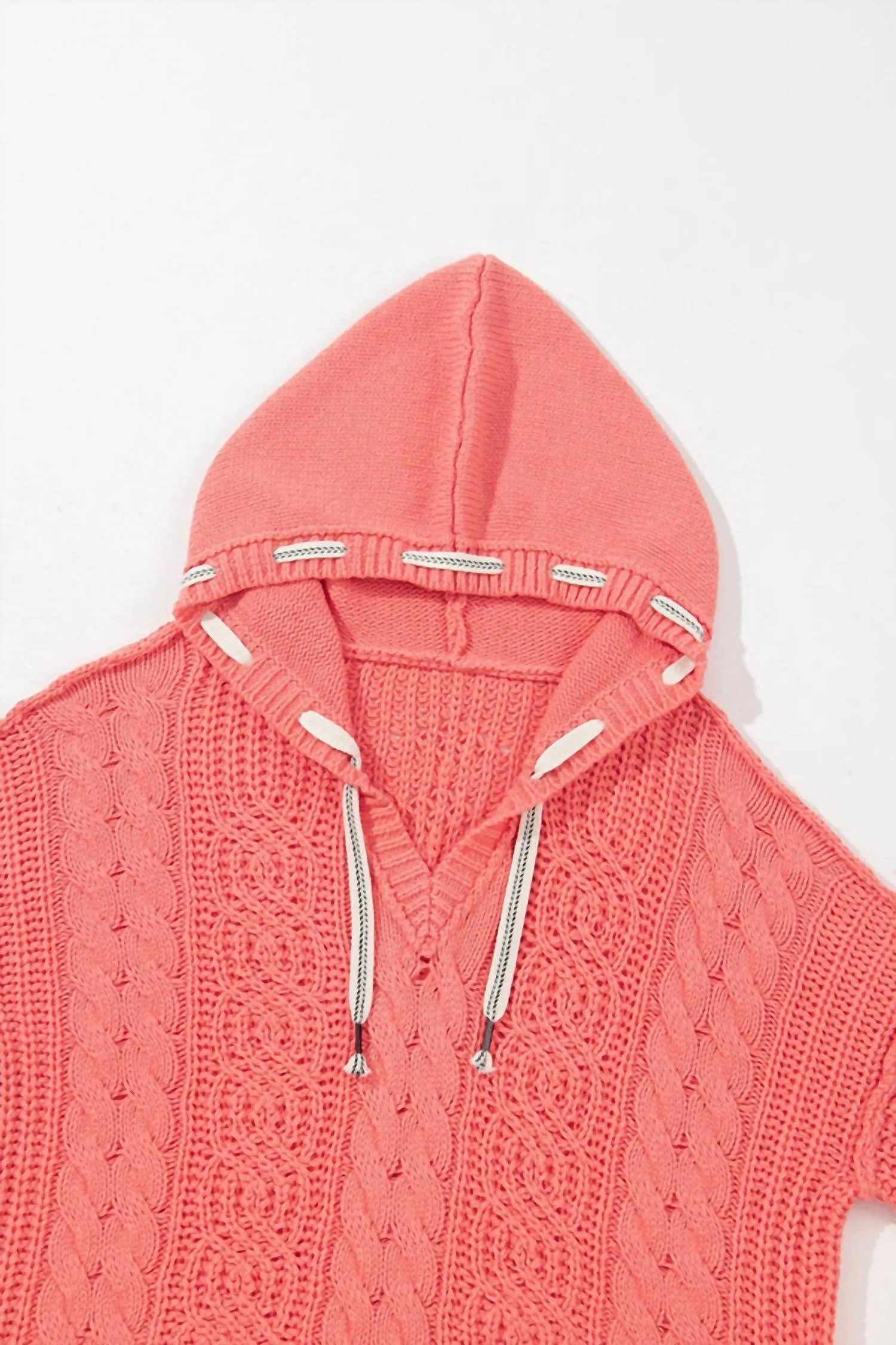 Pull à capuche en maille corail avec cordon de serrage en couleur fraise