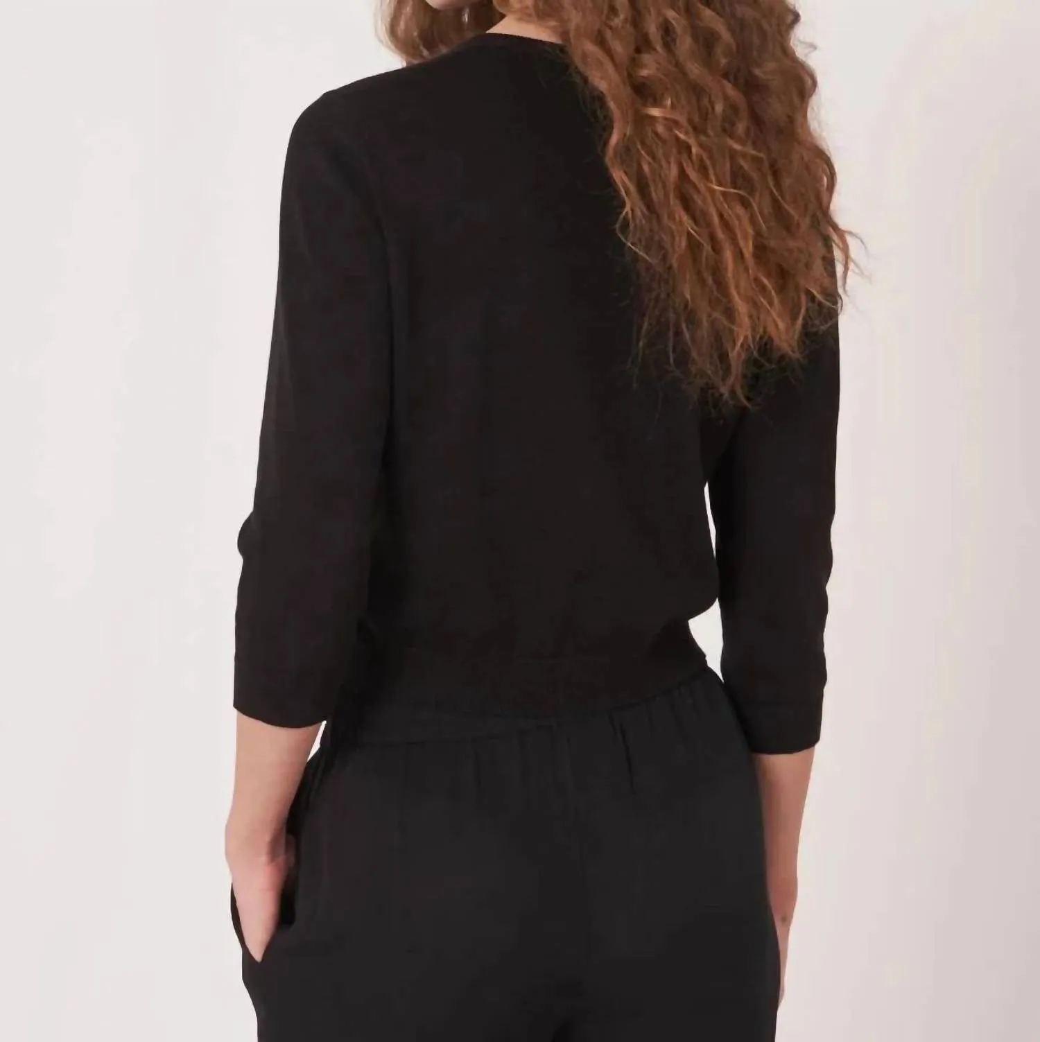 Cardigan court en mélange de coton à col rond en noir
