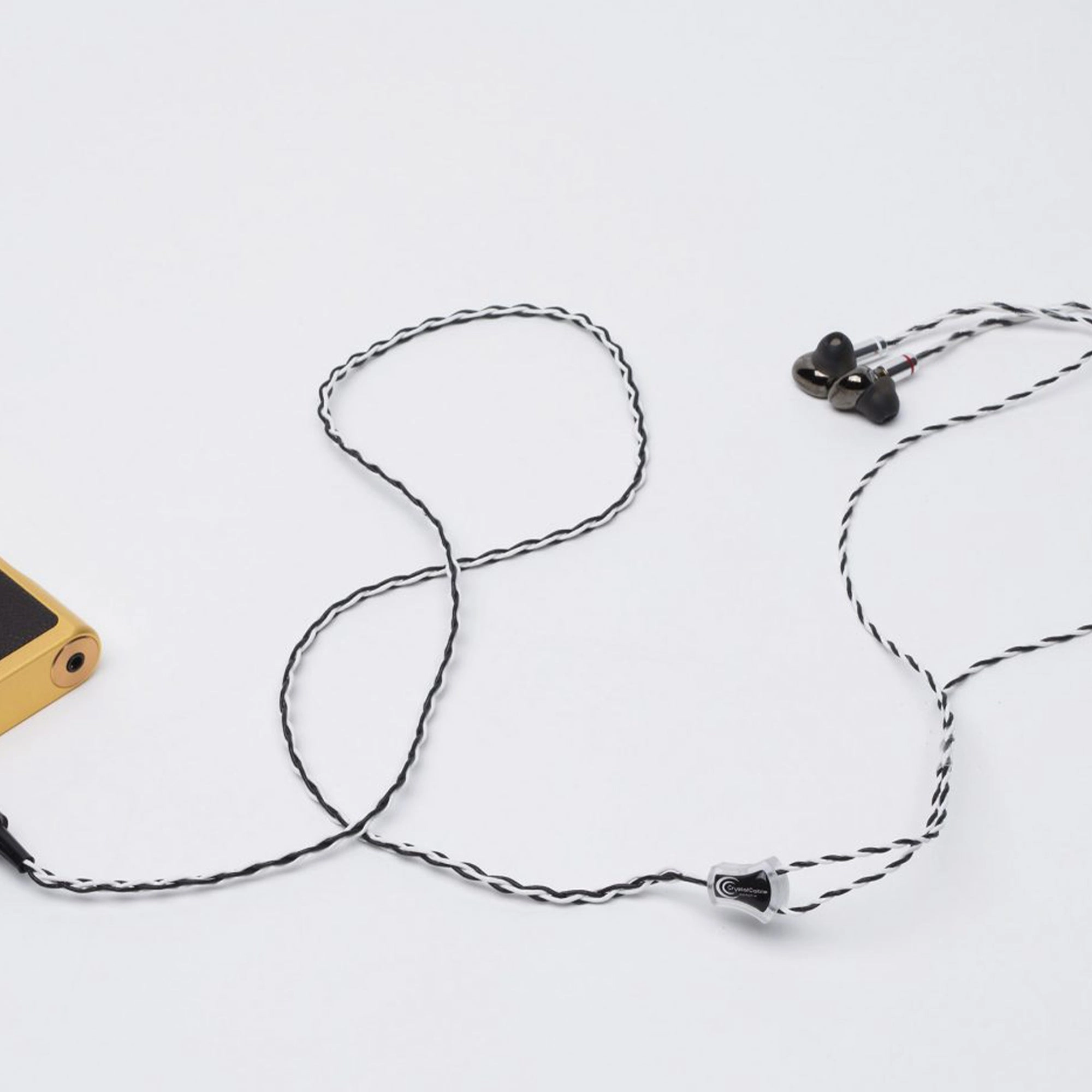 Crystal Cable Portable Duet hi-fi streaming amp,hi-fi audio streamer,hi-fi speaker positioning