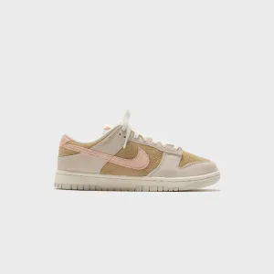 Celery Comfort Training Nike Wmns Dunk Low - Phantom / Parachute Beige / Sail / Washed Coral