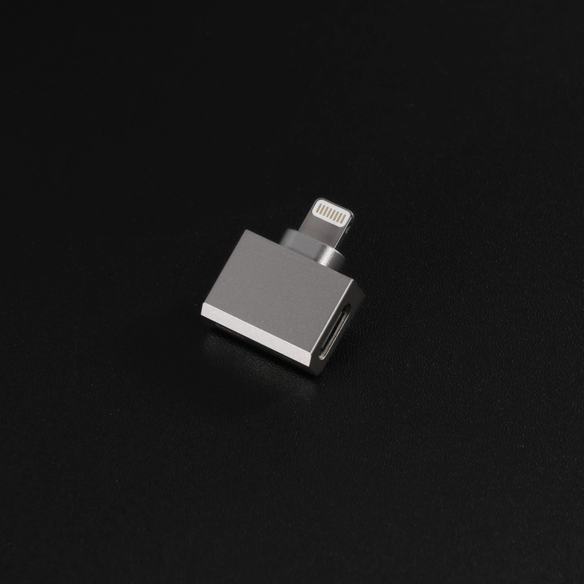 ddHiFi TC28i M2 Lightning to USB-C OTG Adapter