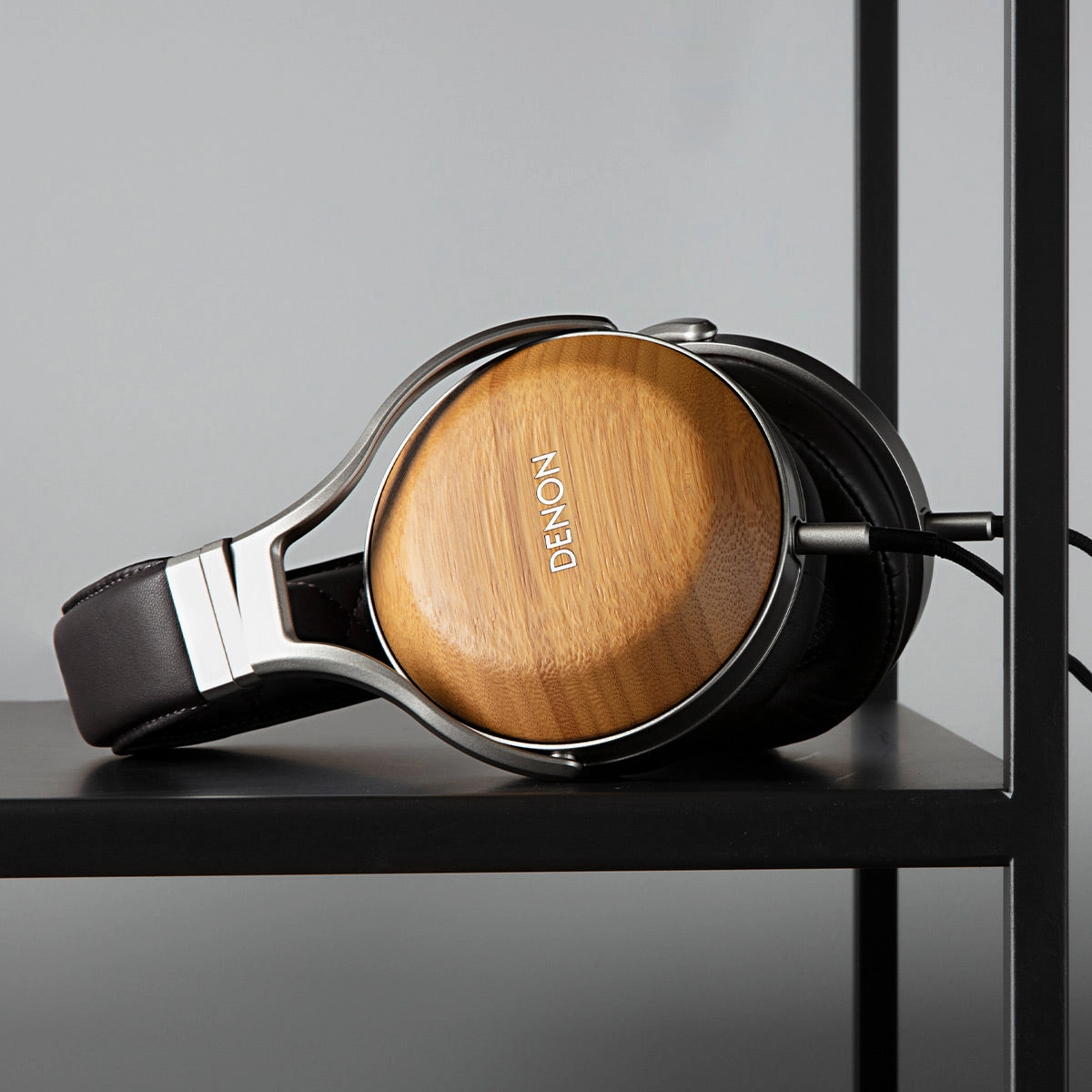 Denon AH-D9200 Reference Over-Ear Premium Headphone (Bamboo)