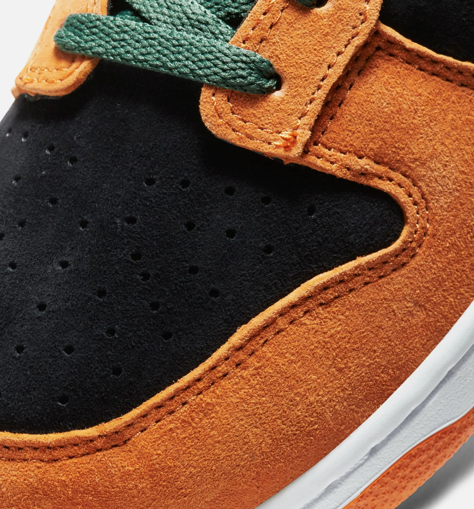 Machine - Washable Natural Turn Dunk Low Ceramic Mens Lifestyle Shoe - Black/Nori/Ceramic