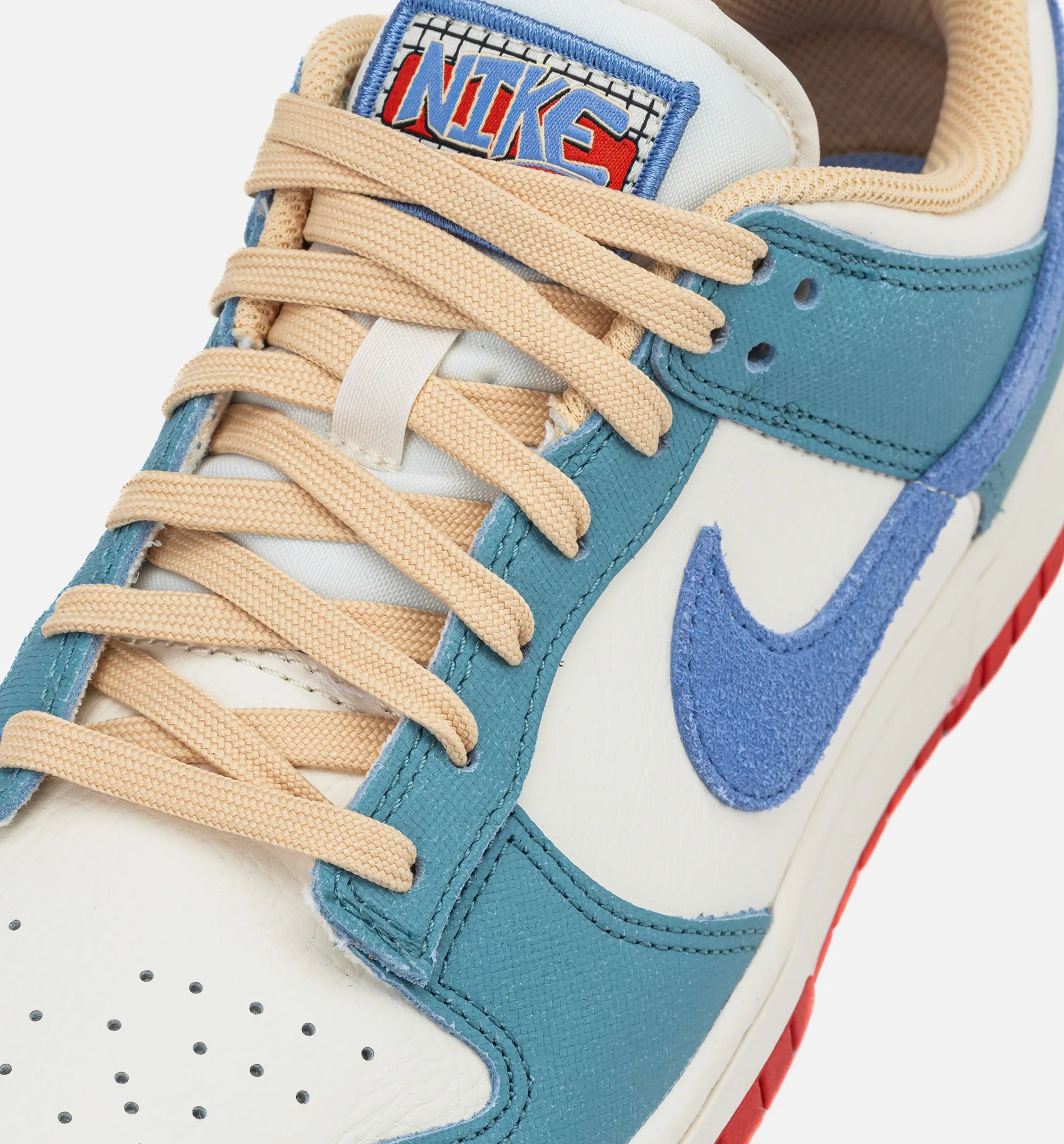 Dunk Low Premium Sail Mens Lifestyle Shoe - Sail/Green Comfortable For Hard Surfaces Thread