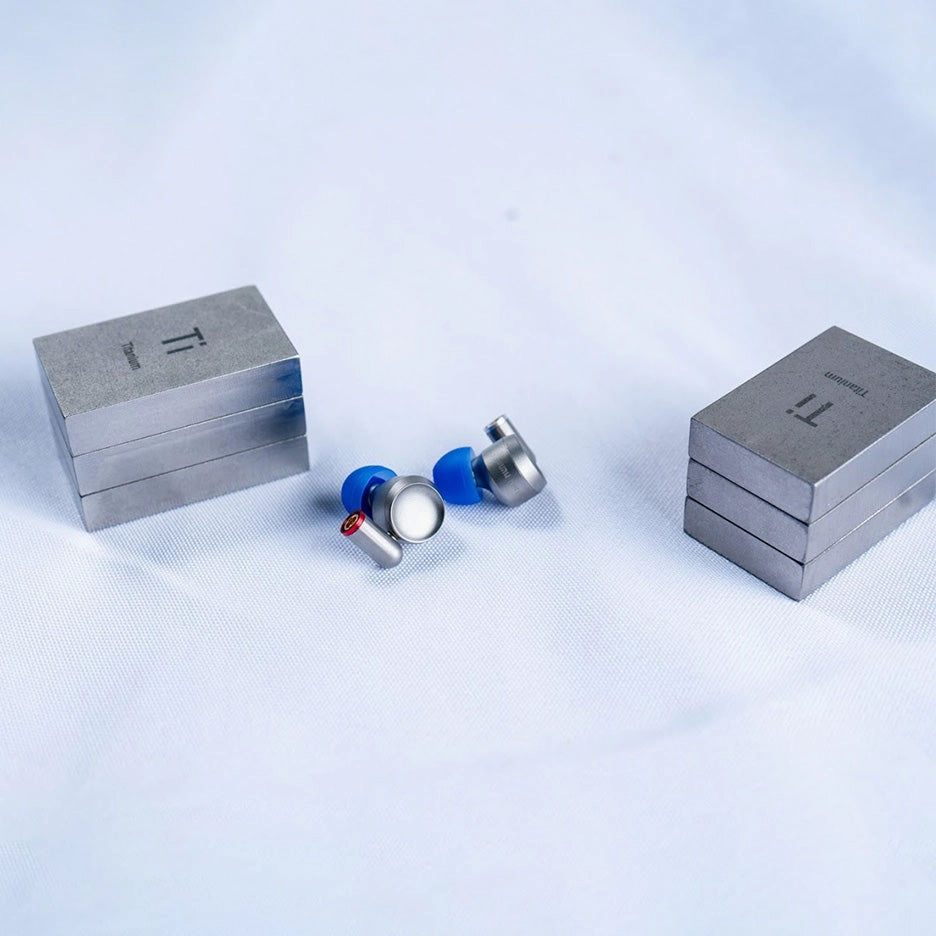 DUNU LUNA Dynamic In-Ear Earphones