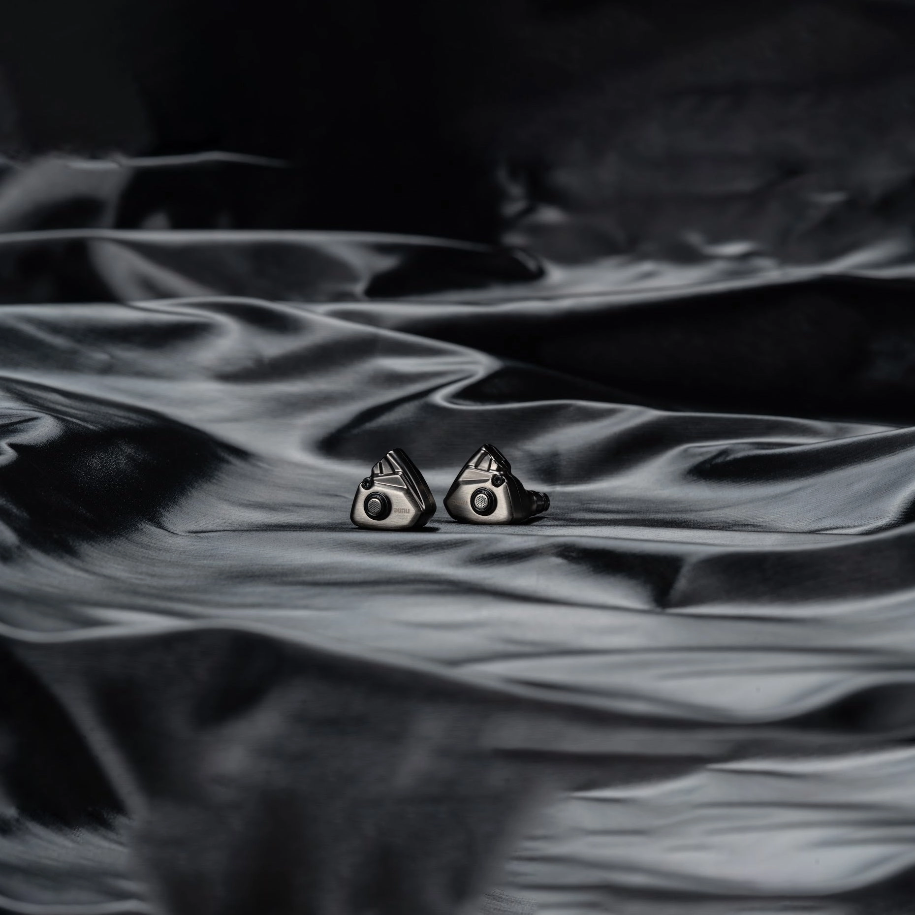 DUNU TITAN S Dynamic In-Ear Earphones