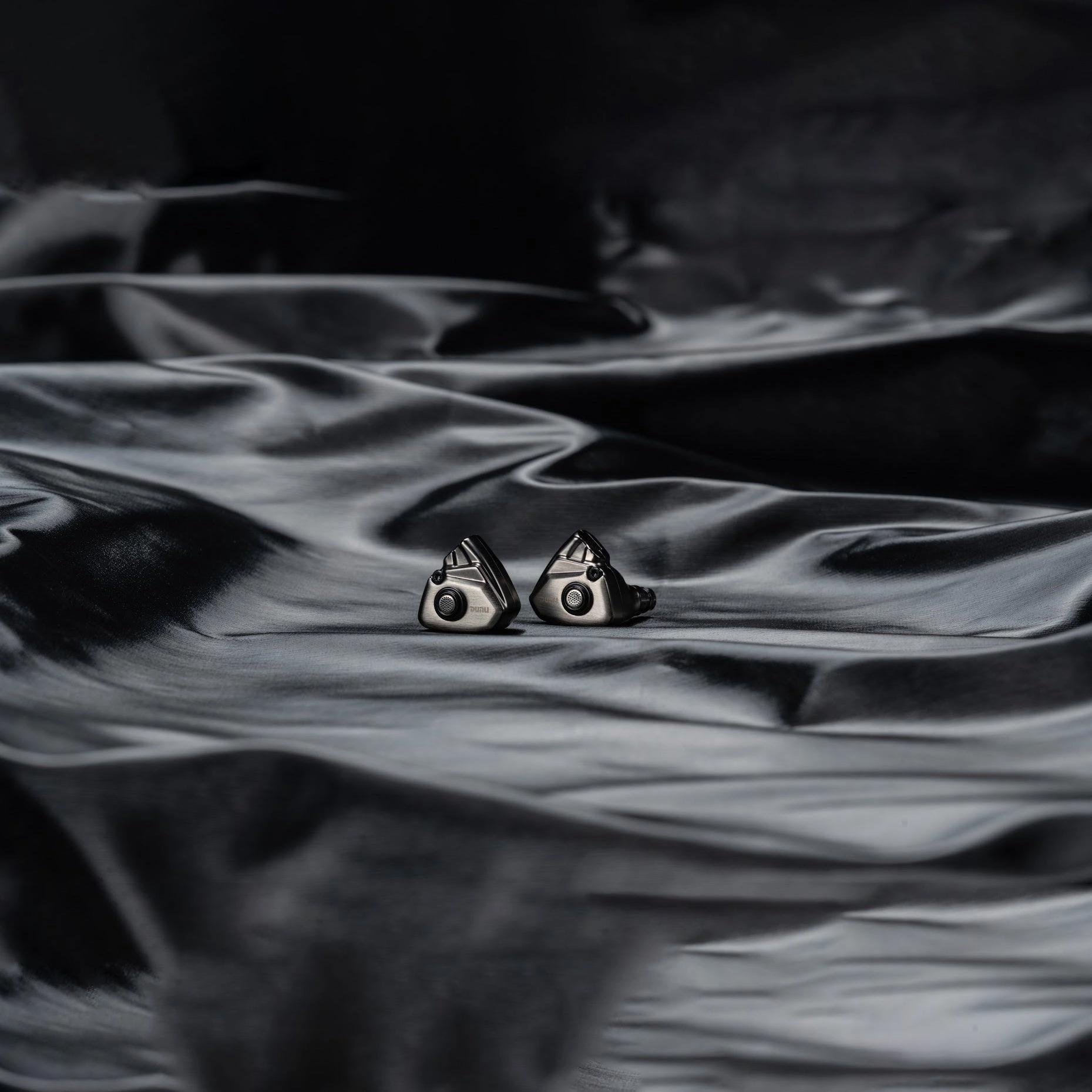DUNU TITAN S Dynamic In-Ear Earphones