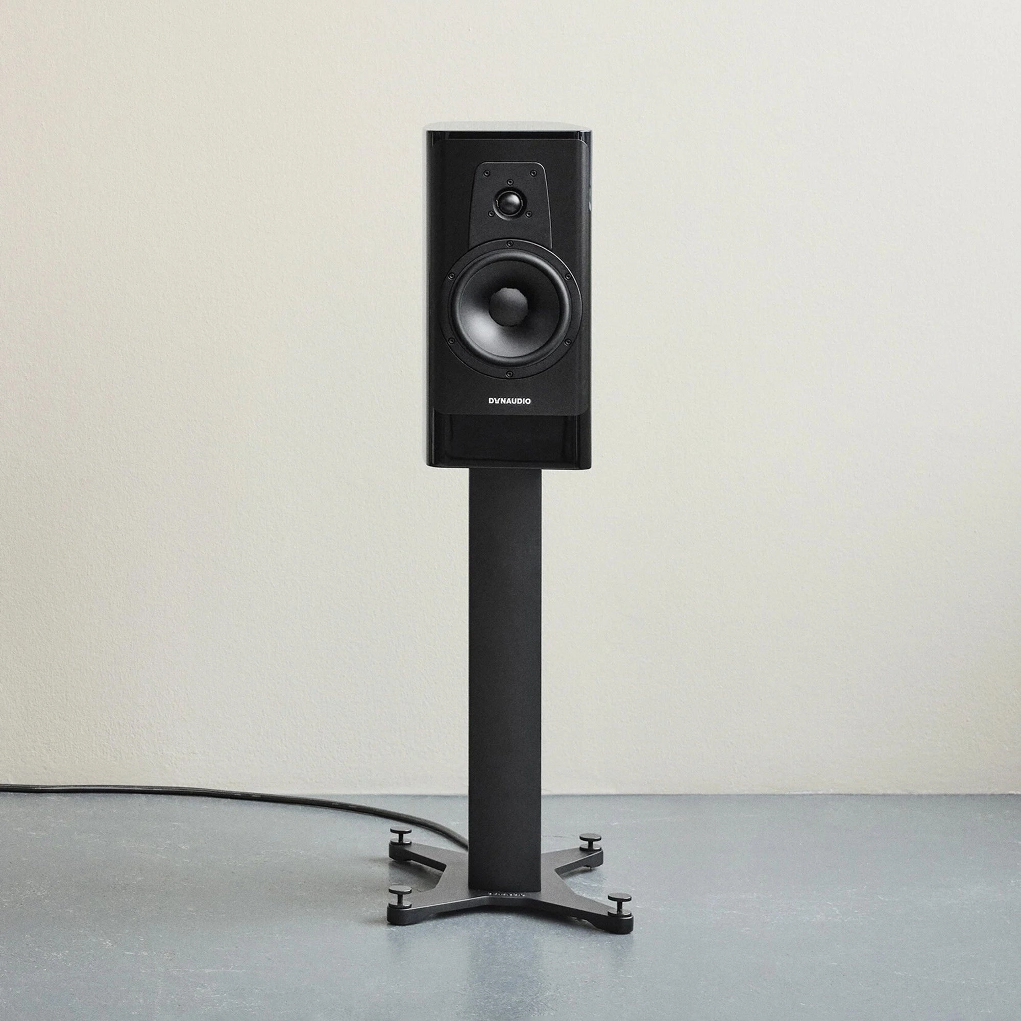 Dynaudio Contour 20 Black Edition Standmount Speakers