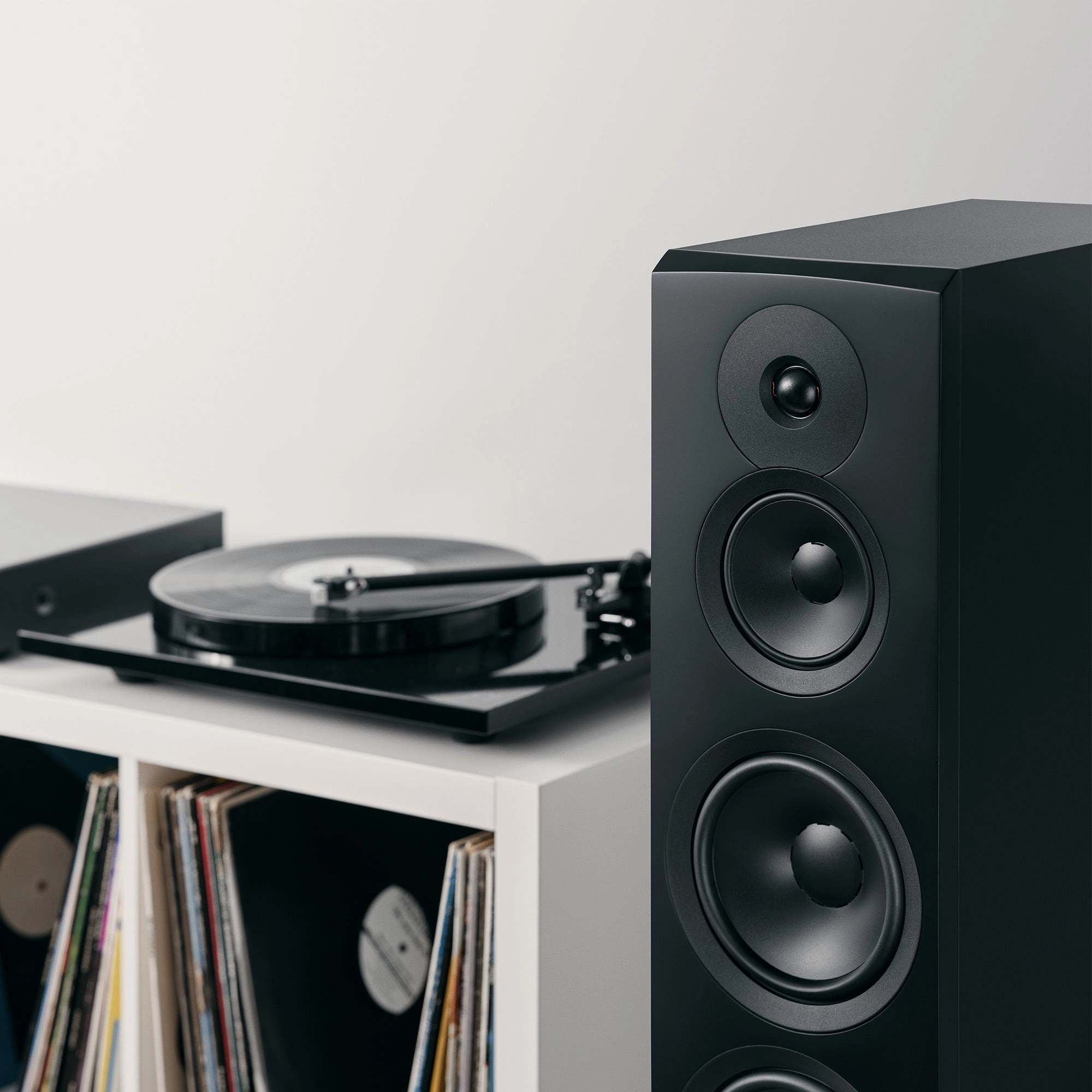 Dynaudio Emit 50 Floorstanding Speakers