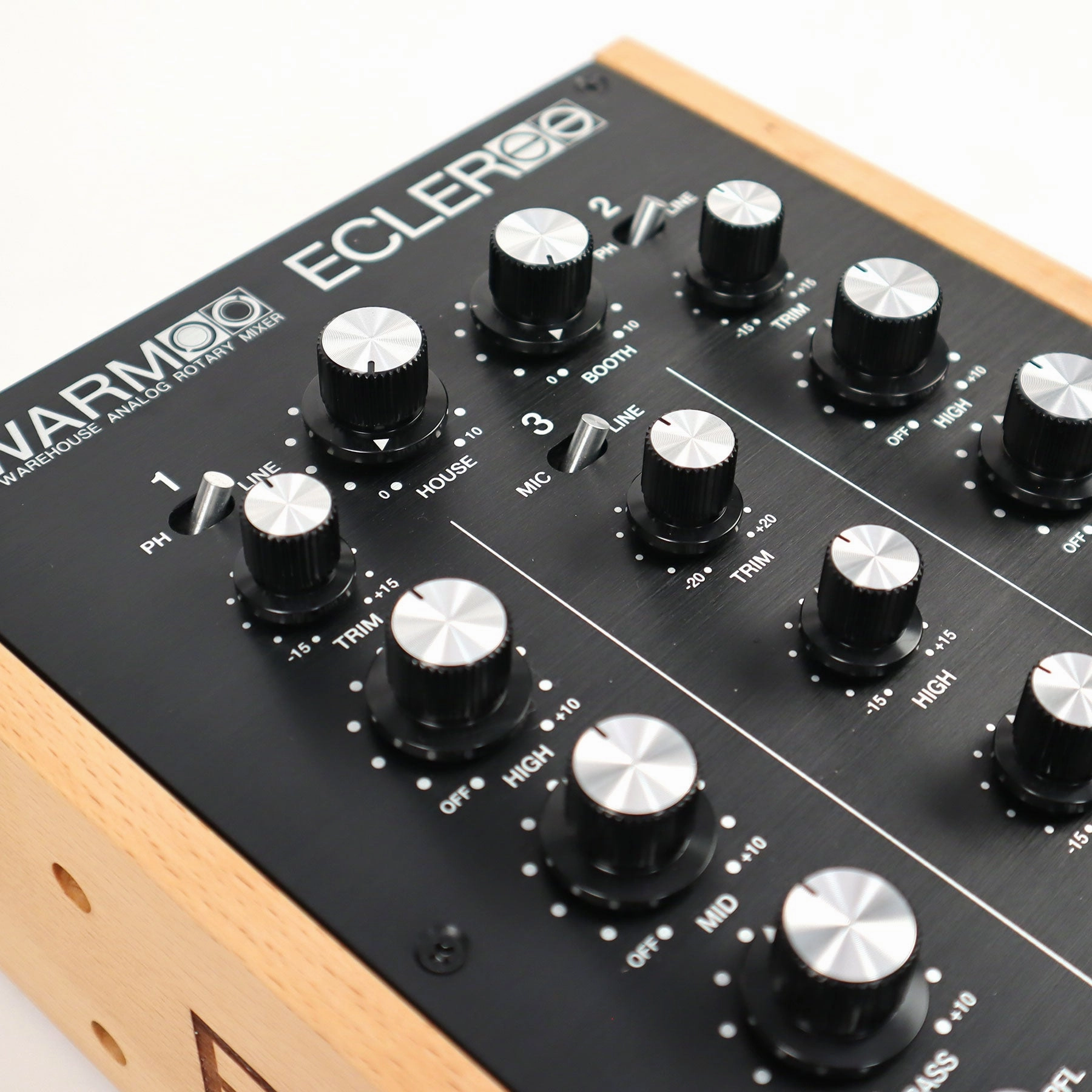 Ecler: WARM2 Two-Channel Analogue Rotary Mixer (Open Box Special)