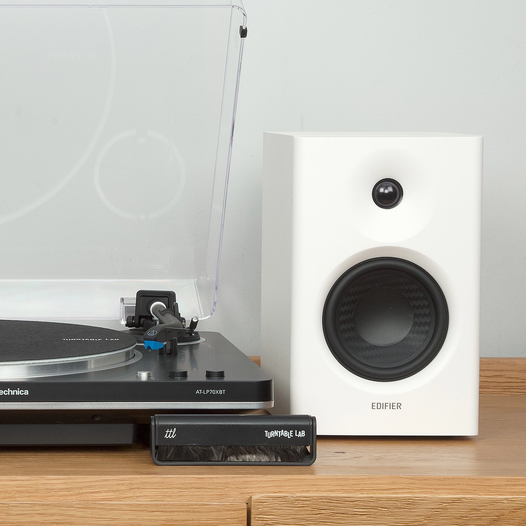 Edifier: MR4 Powered Monitor Speakers
