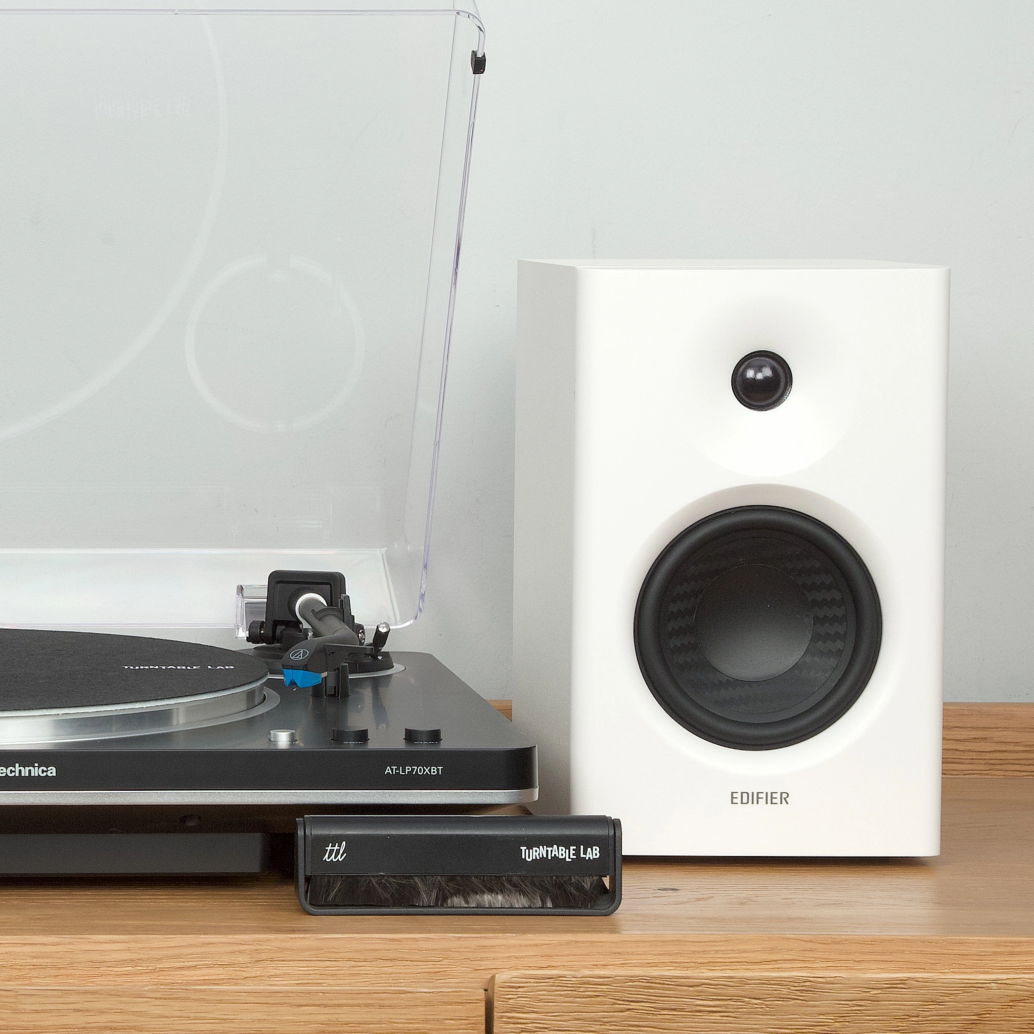 Edifier: MR4 Powered Monitor Speakers