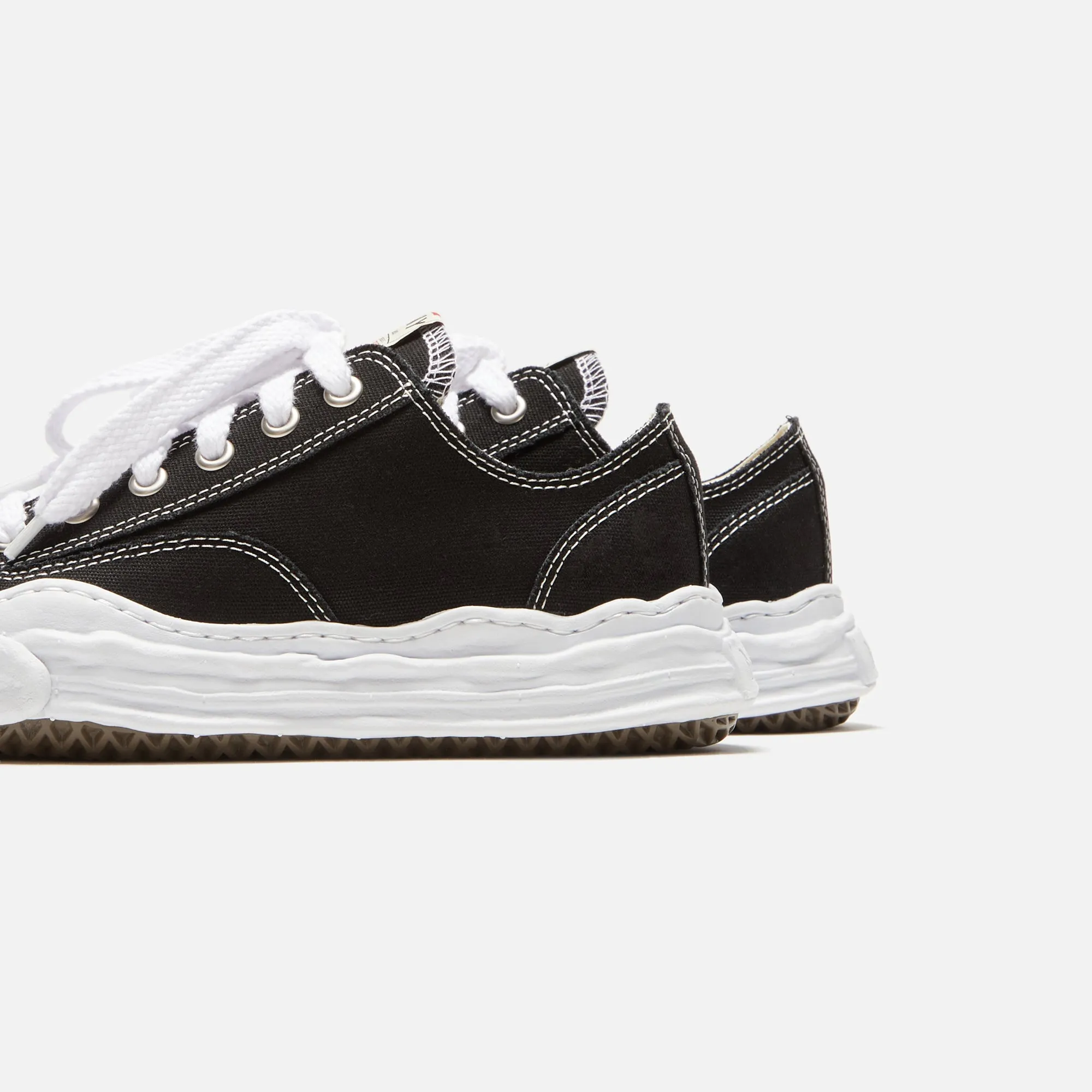 Mihara Yasuhiro Hank Low Og Sole - Black Own the Vibe