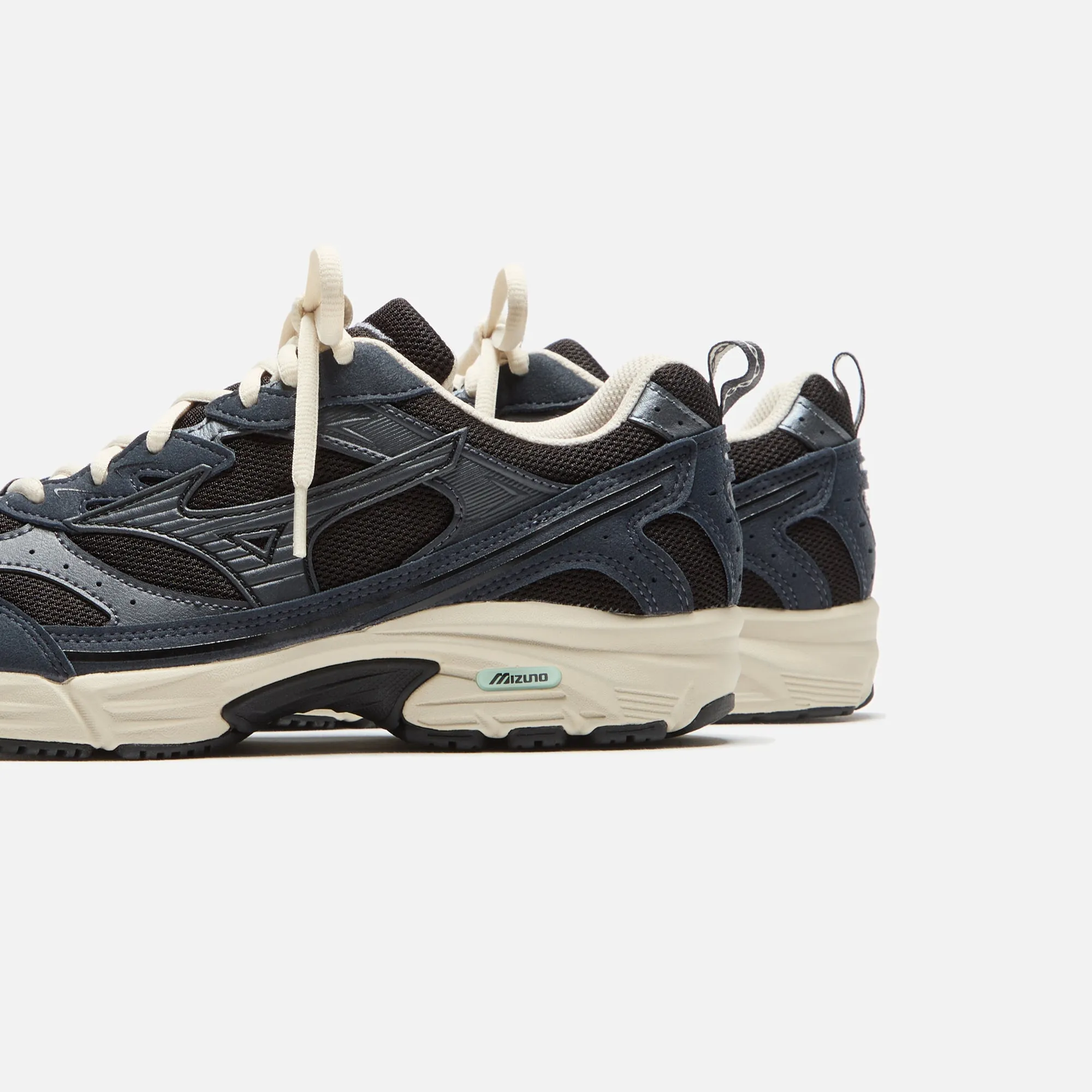 Cushioned Feel Mizuno Mxr - Black / Ebony / Ice Morning
