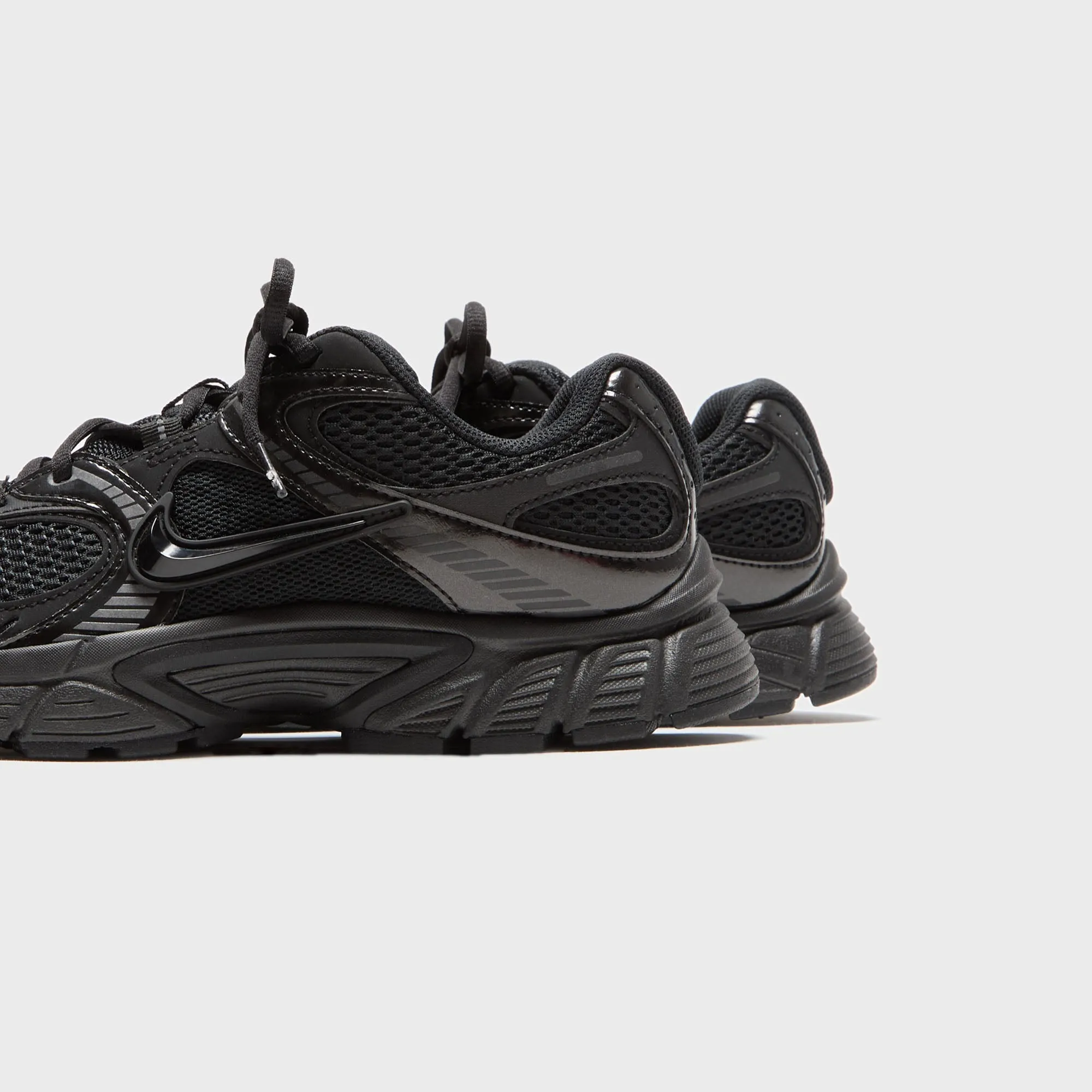 Nike Wmns V5 Rnr - Black / Anthracite ABS Lateral Support