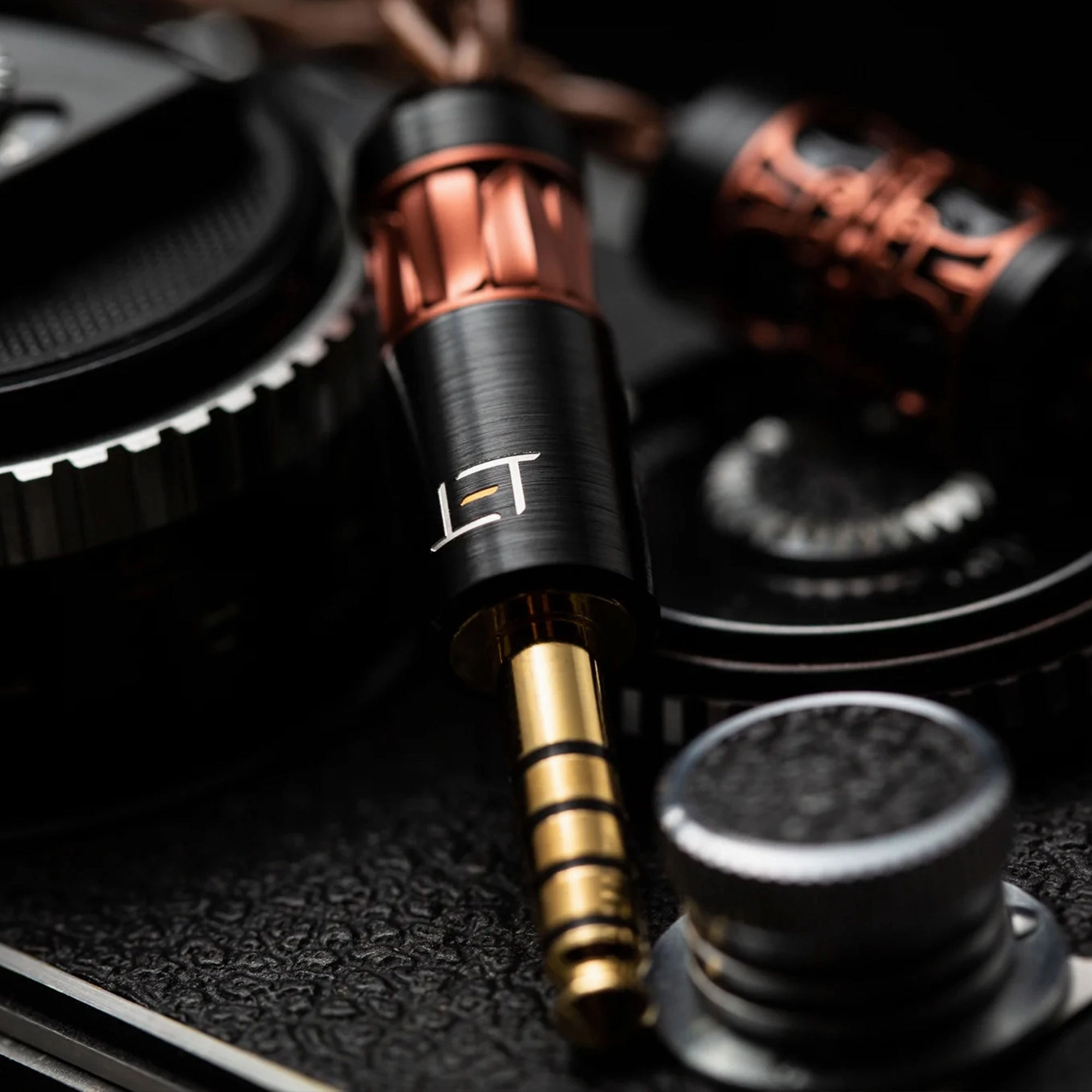 Eletech Parnassus Series Ode to Laura In Ear Cable