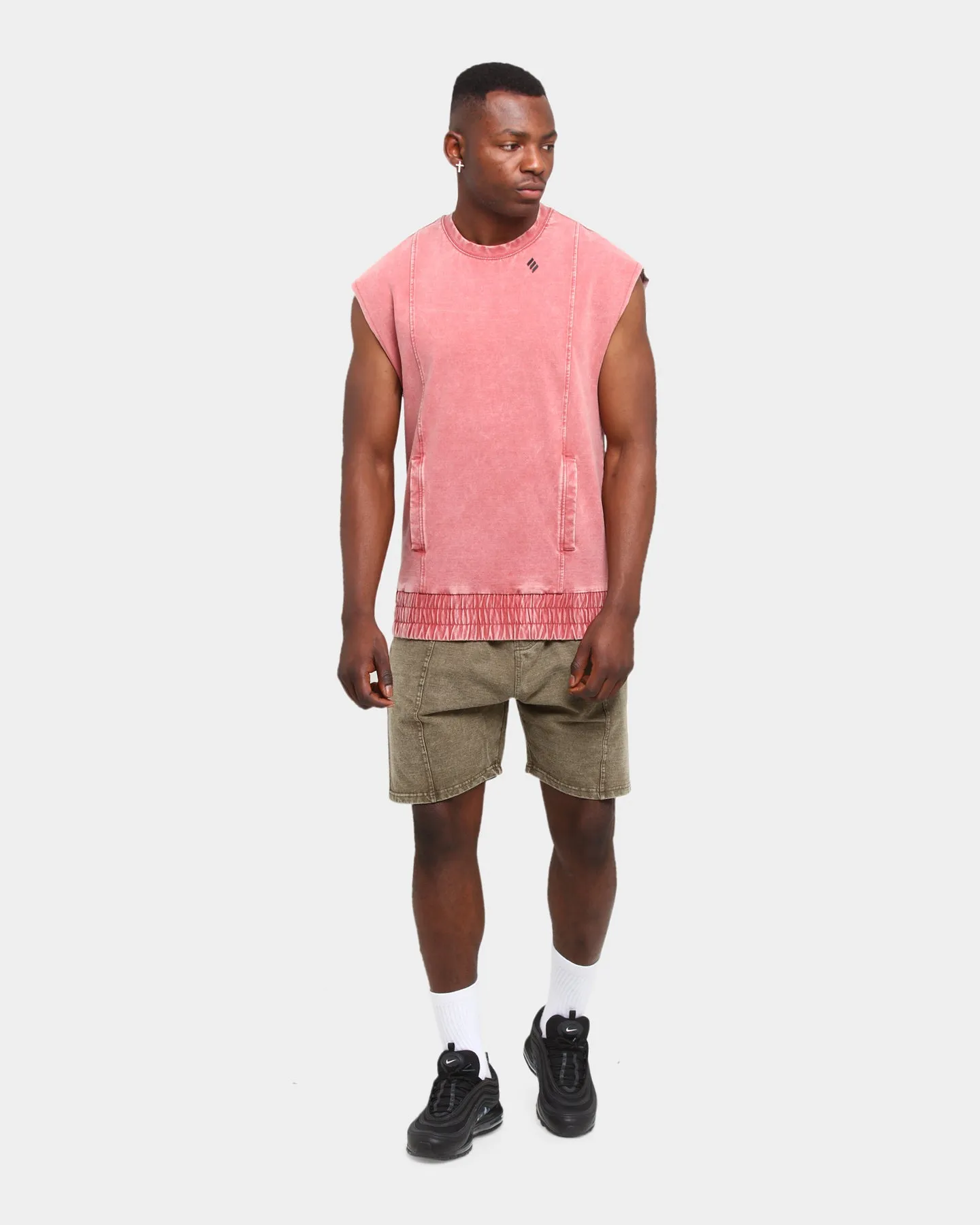 Elevn Clothing Co. Shorts délavés VTG Forêt
