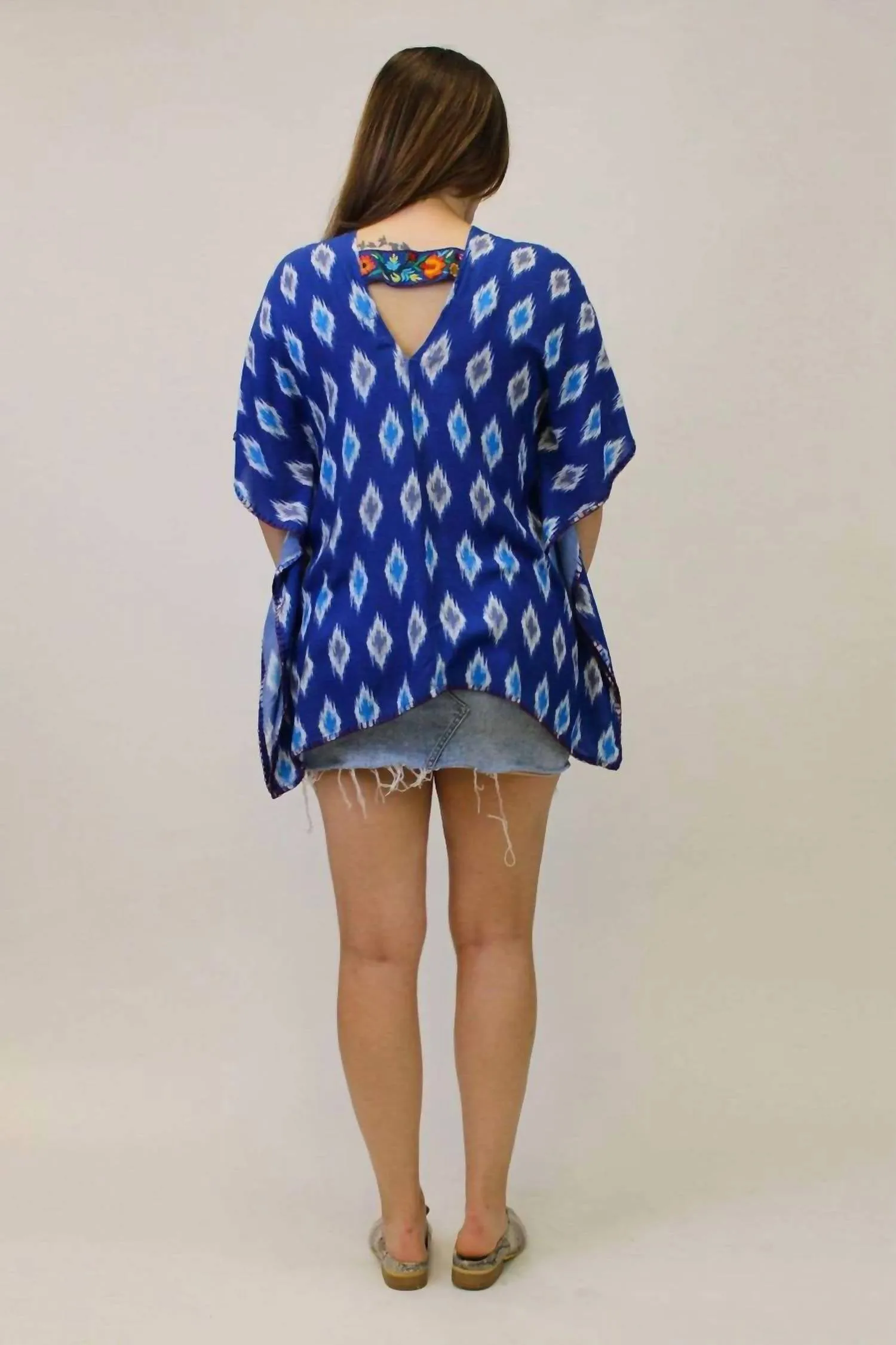 Top Poncho Brodé En Bleu