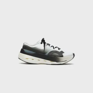 Lightweight Footwear Padded Side Panels On Running Wmns Cloudboom Max - White / Black