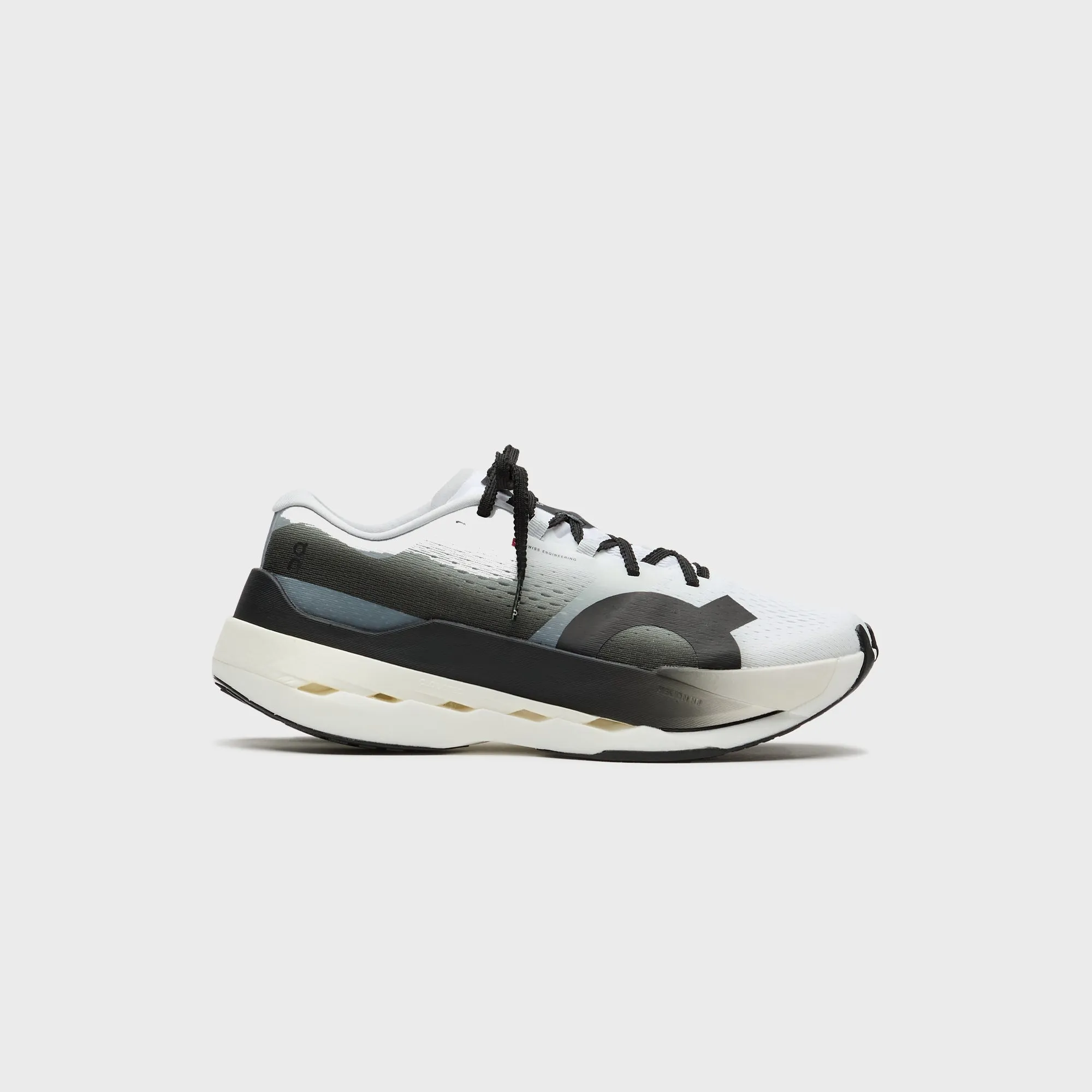 Lightweight Footwear Padded Side Panels On Running Wmns Cloudboom Max - White / Black