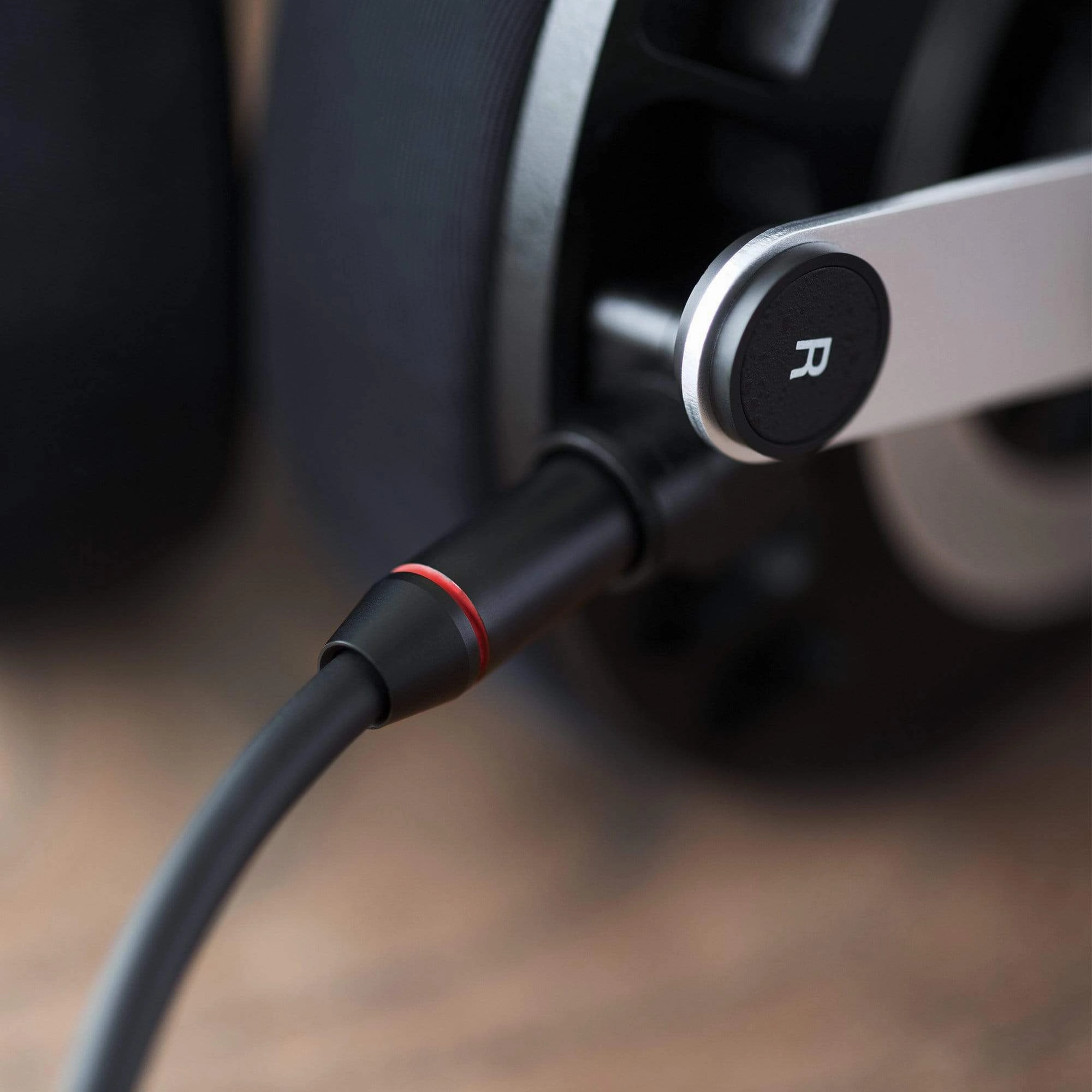 Final Audio D8000 AFDS Open Planar Magnetic Headphones