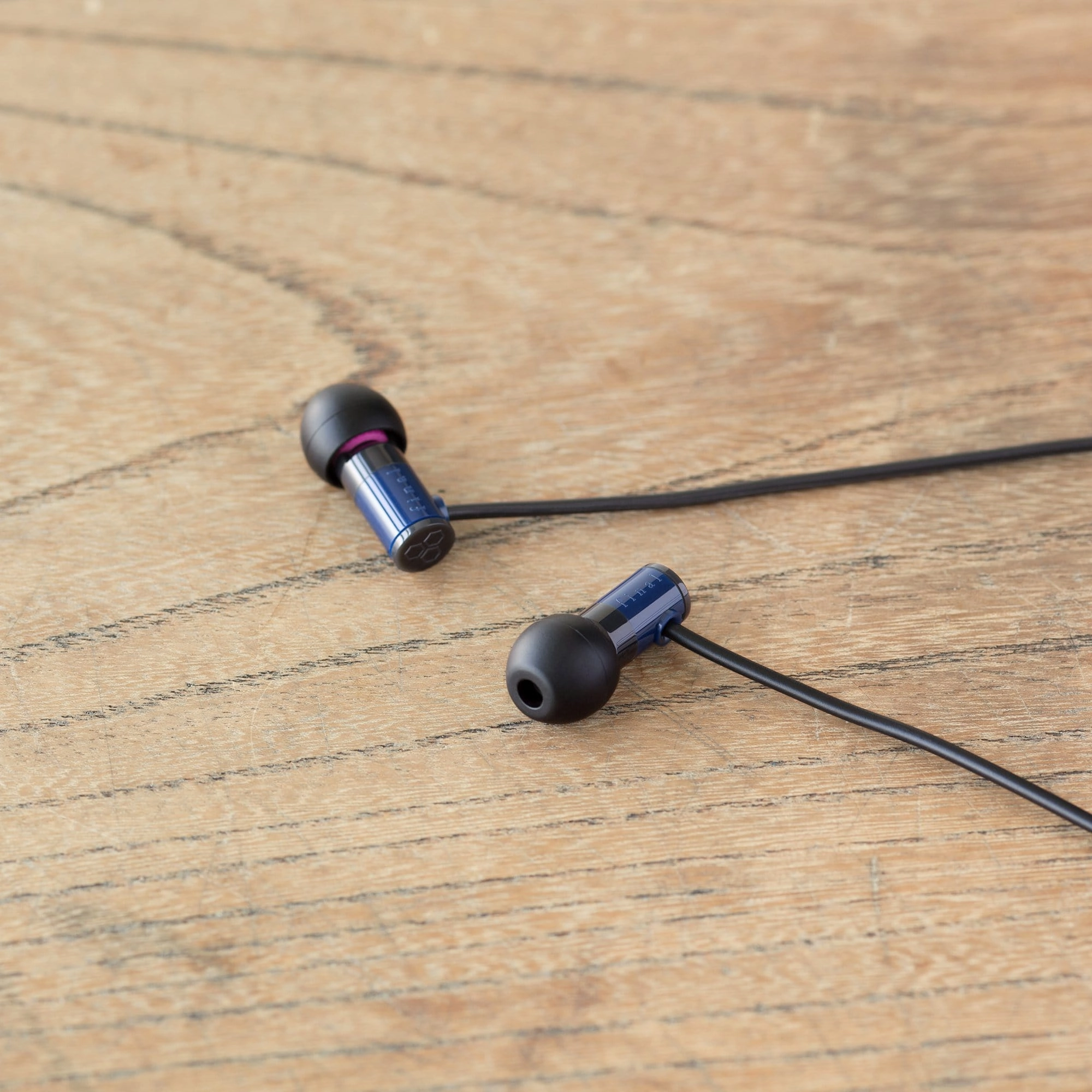 Final Audio E1000 In-Ear Earphone