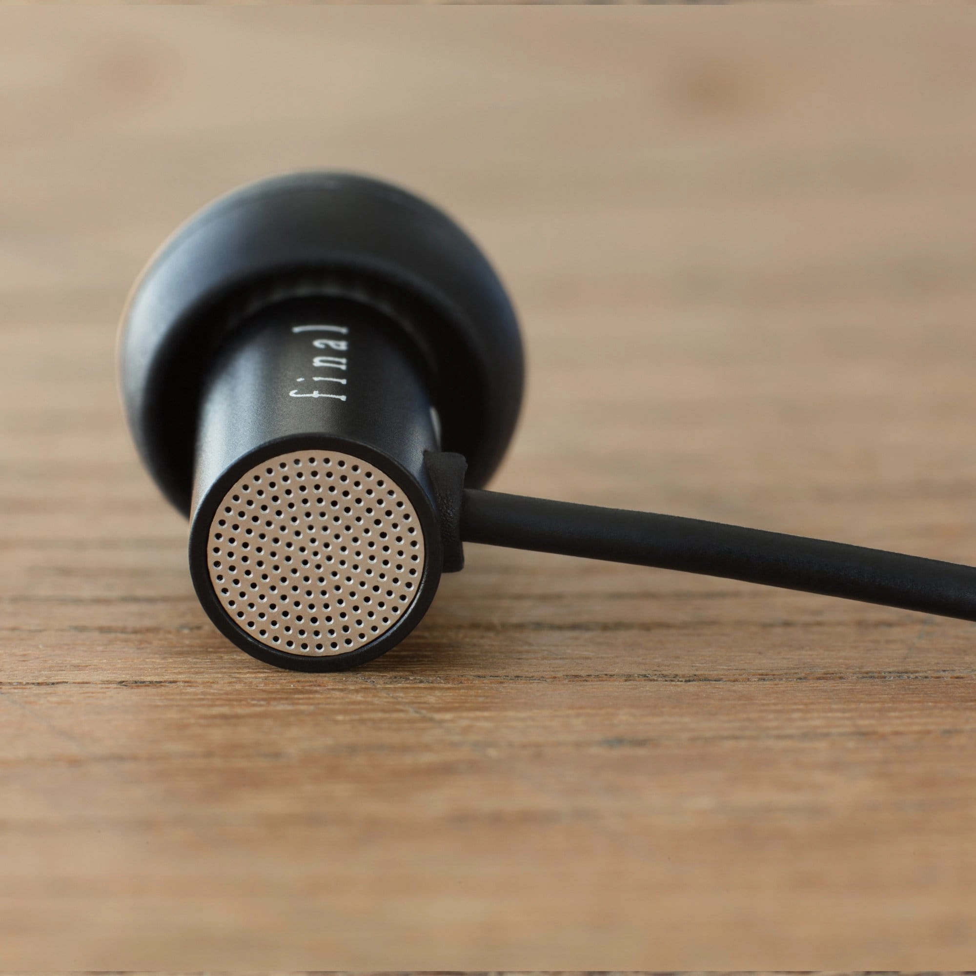 Final Audio E2000 In-Ear Earphone