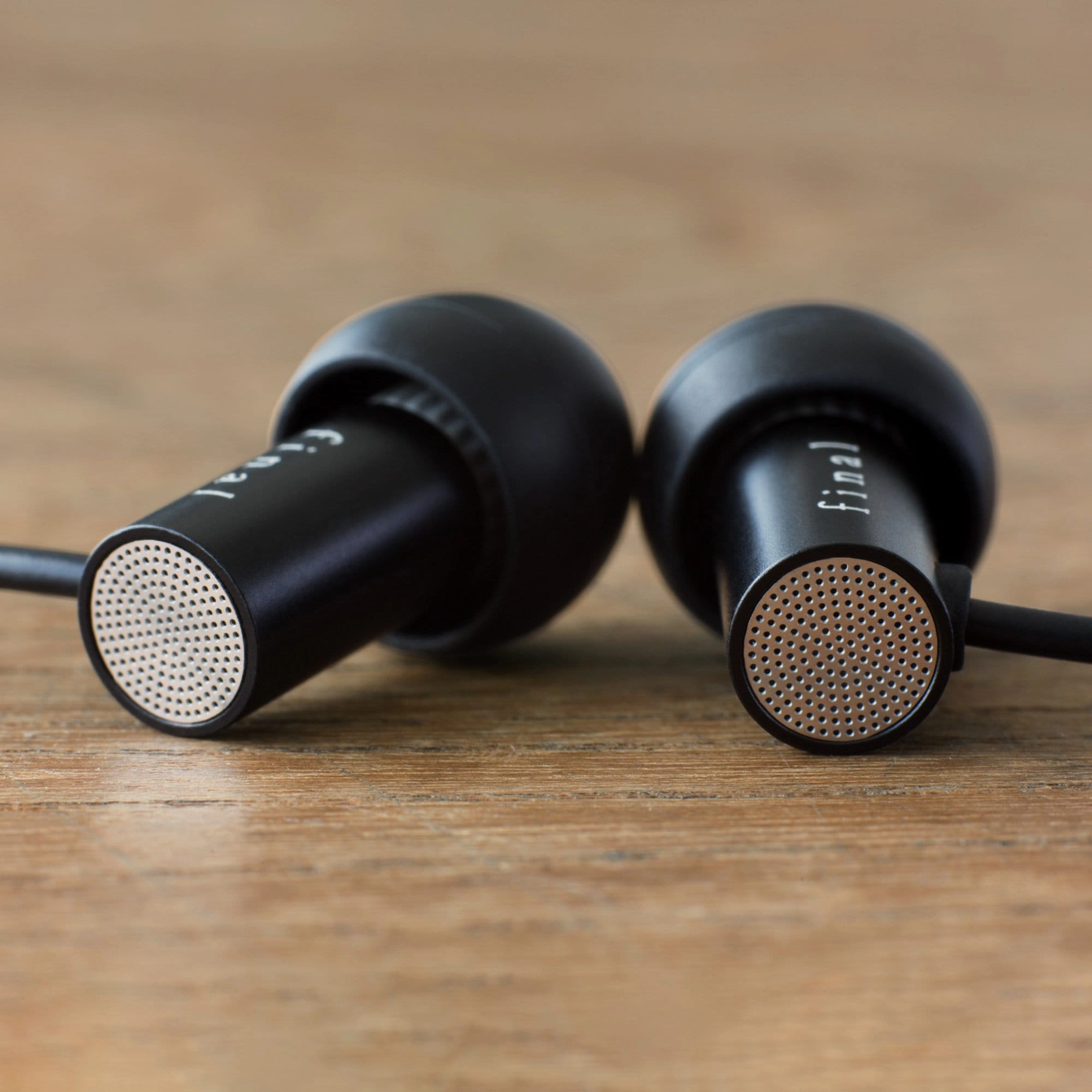 Final Audio E2000 In-Ear Earphone