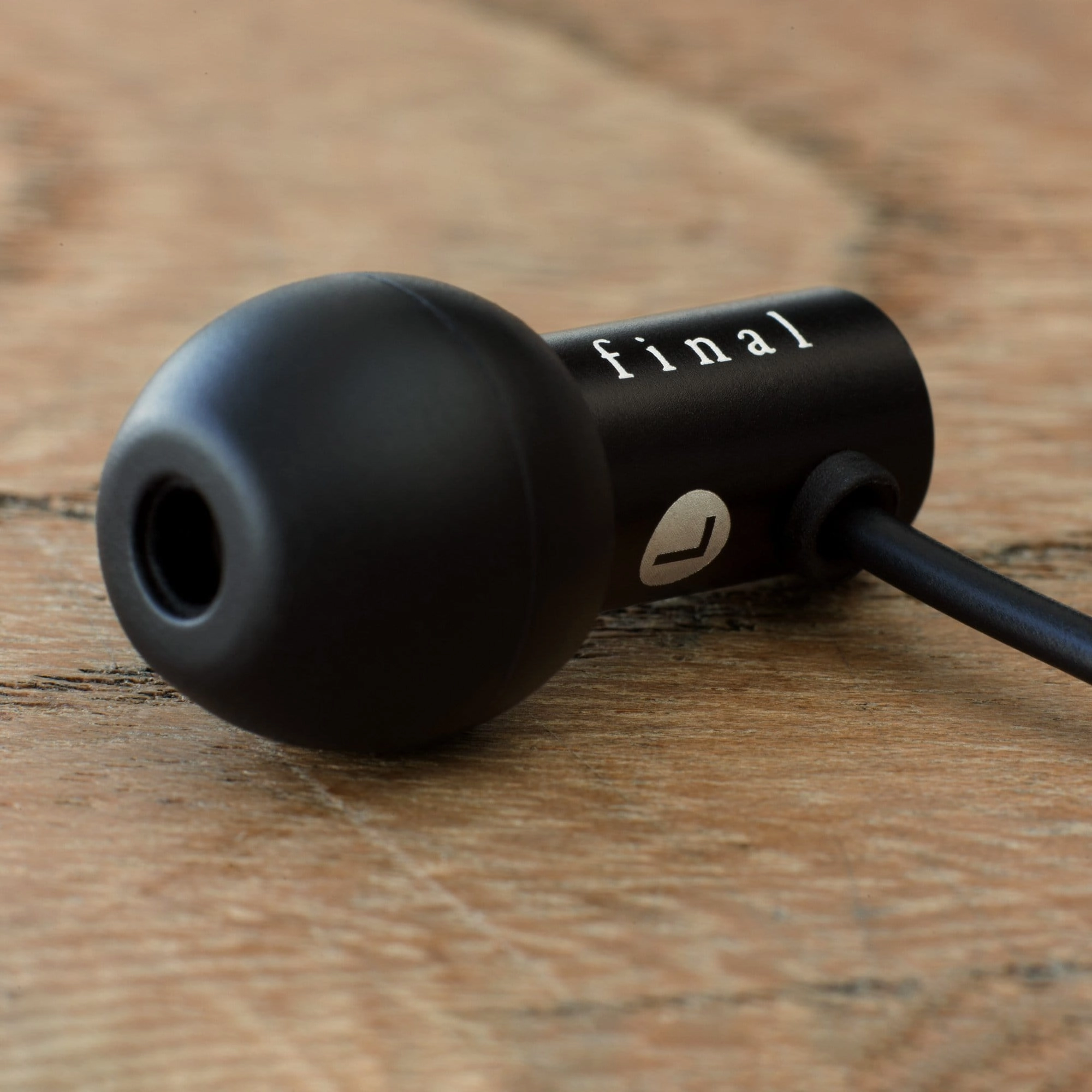 Final Audio E2000 In-Ear Earphone