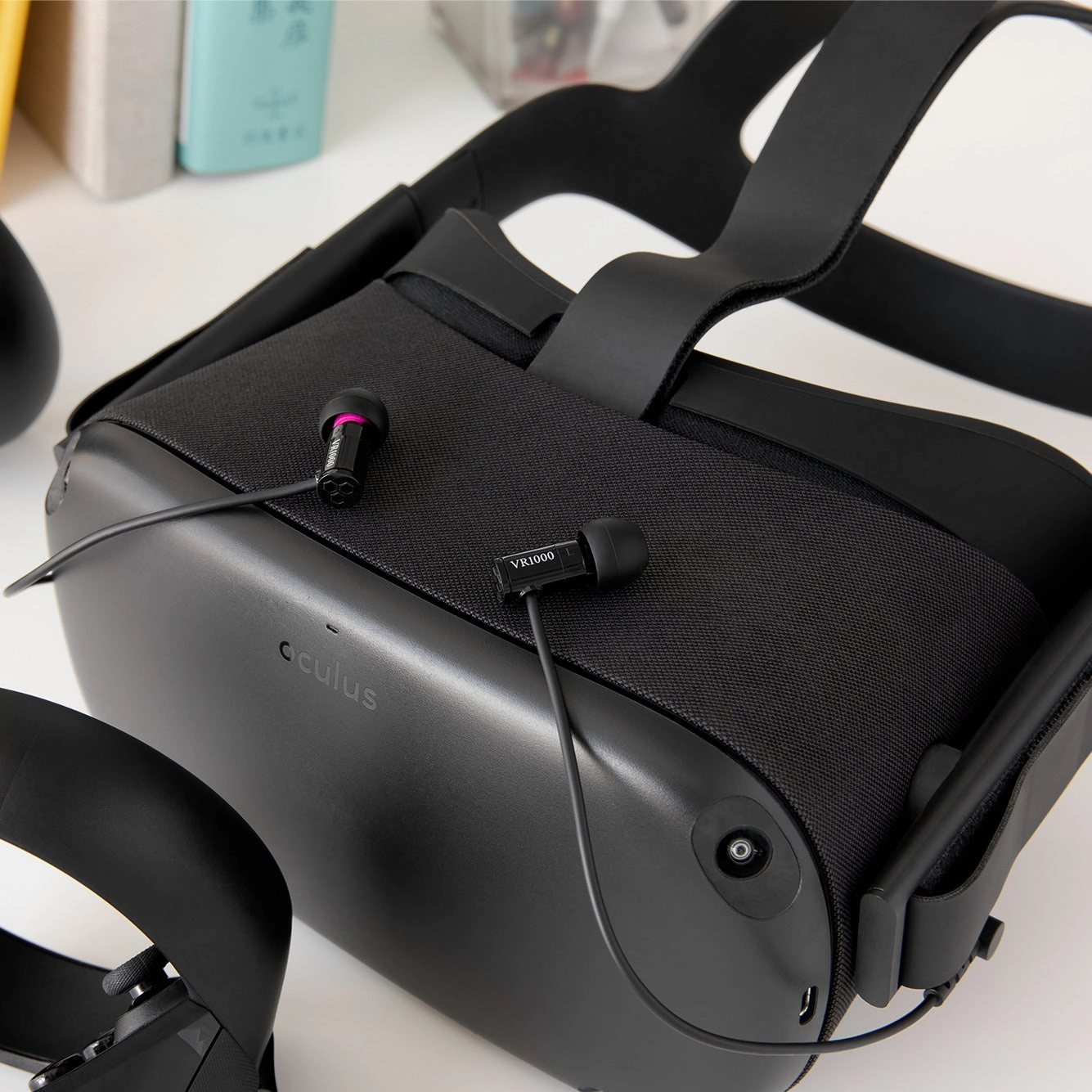 Final Audio VR1000 In-Ear Earphones
