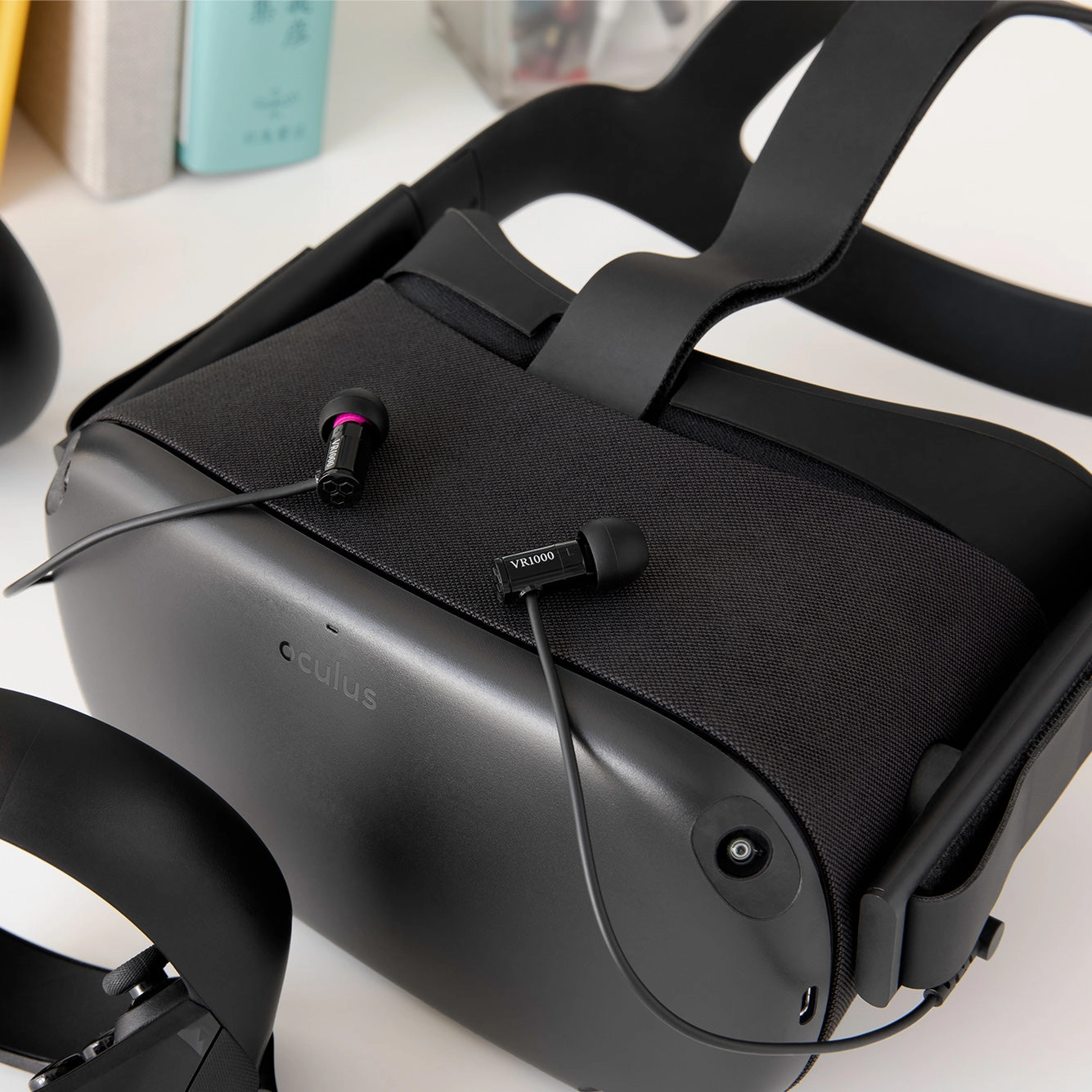 Final Audio VR1000 In-Ear Earphones