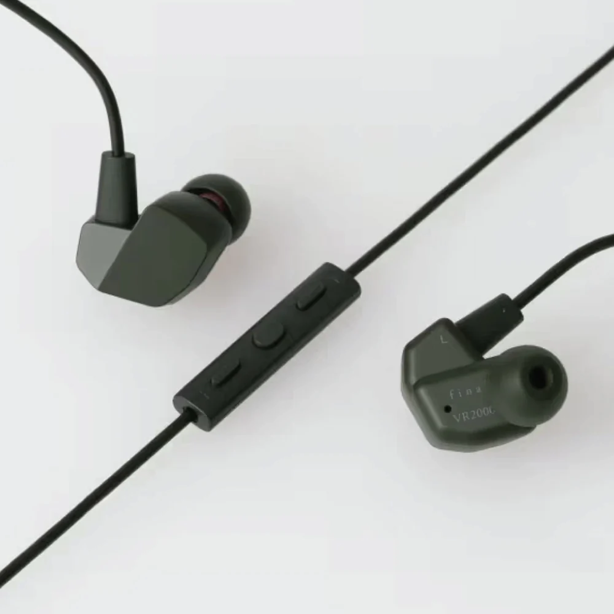 Final Audio VR2000 In-Ear Earphones