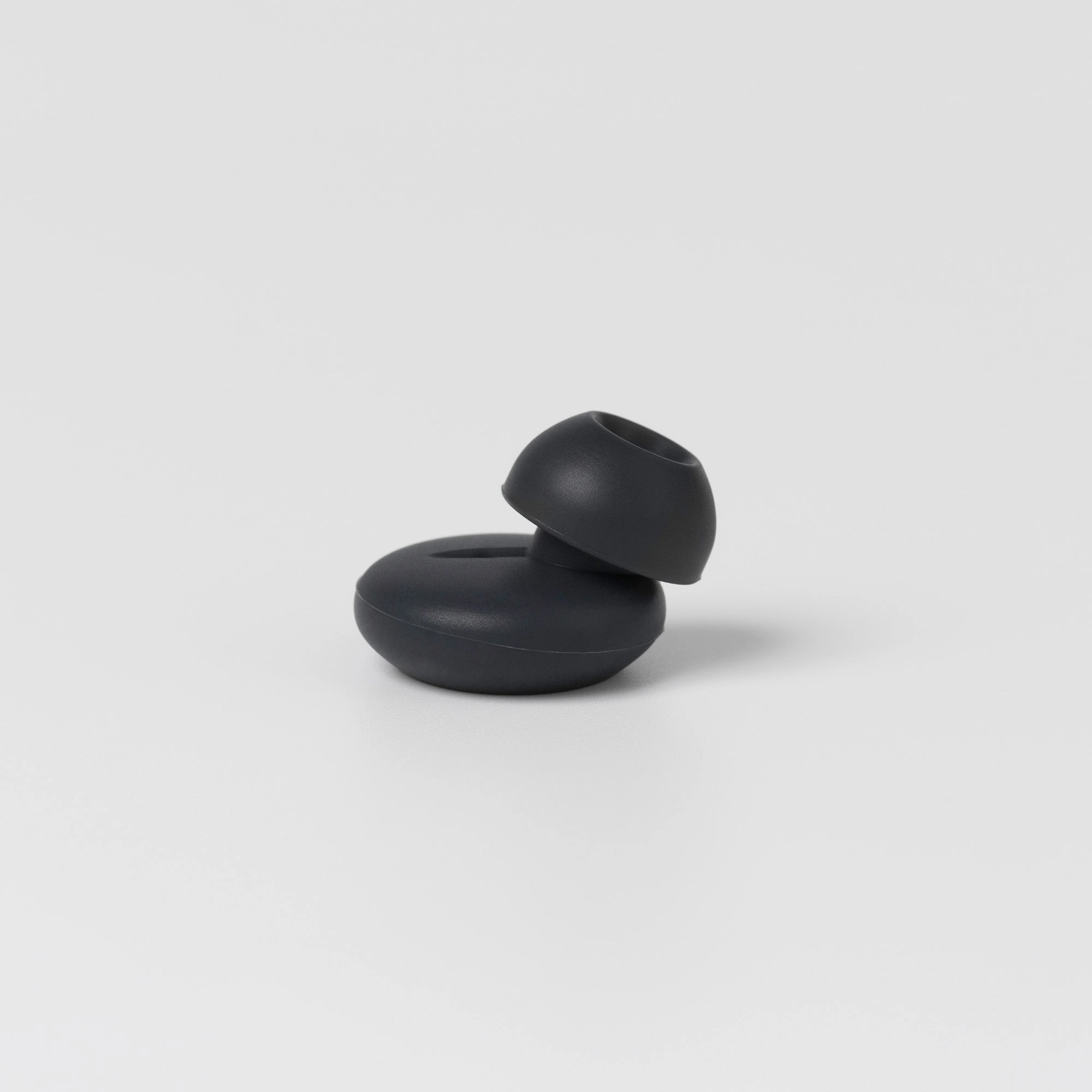 Final ZE8000 Noise-Cancelling True Wireless Earphones