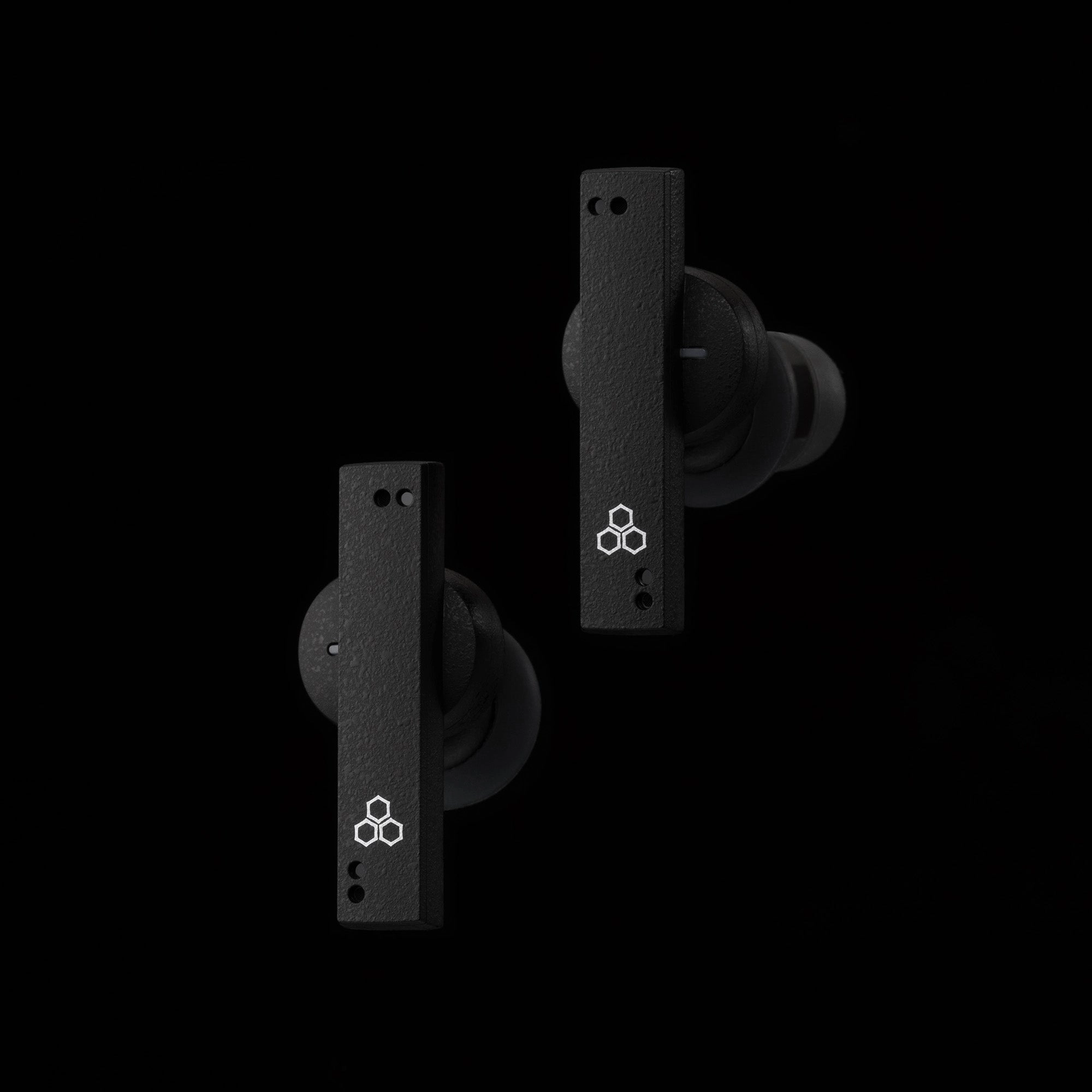 Final ZE8000 Noise-Cancelling True Wireless Earphones