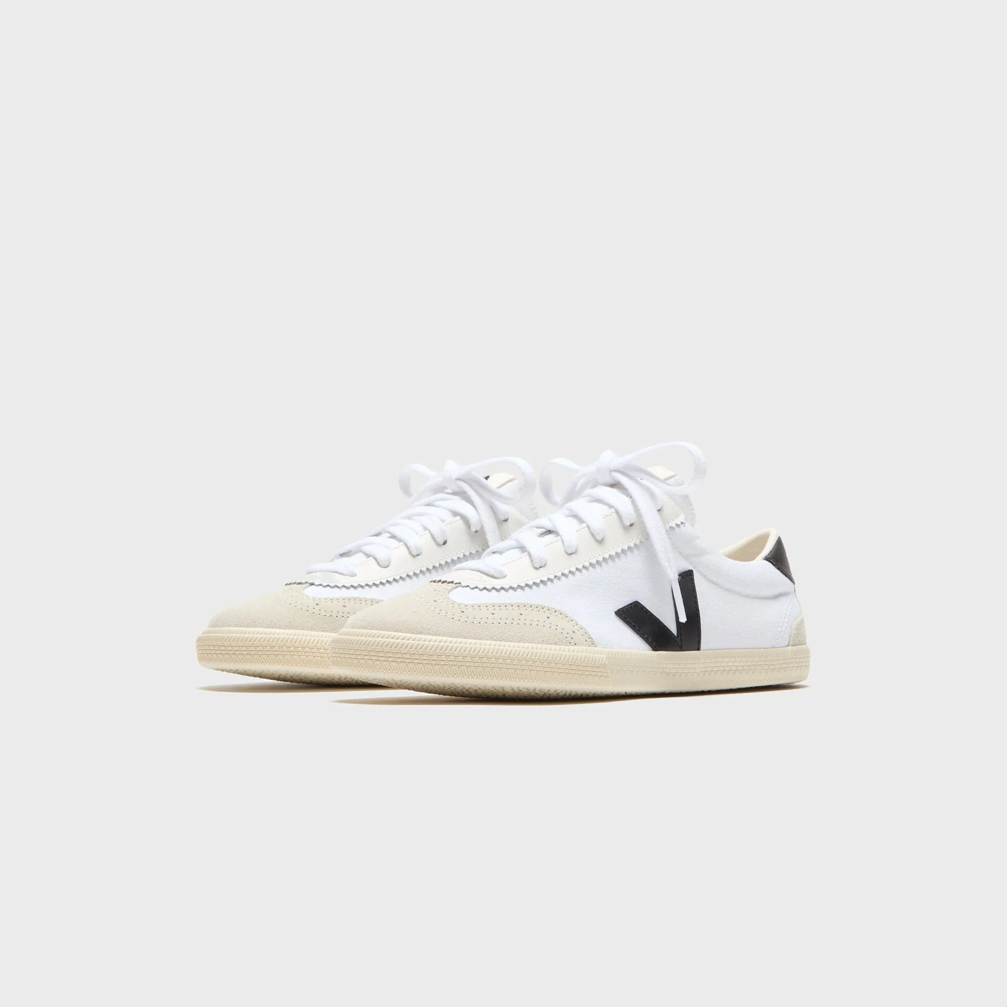 Soft Soles Composition Veja Wmns Volley - White / Black