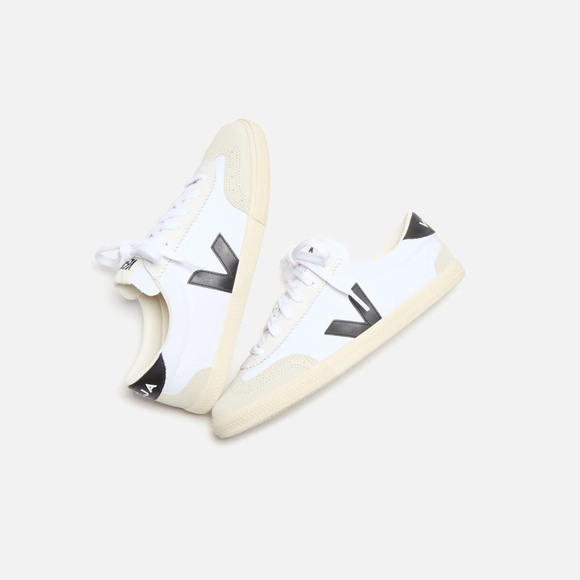 Padded Toe Box Veja Wmns Volley - White / Black
