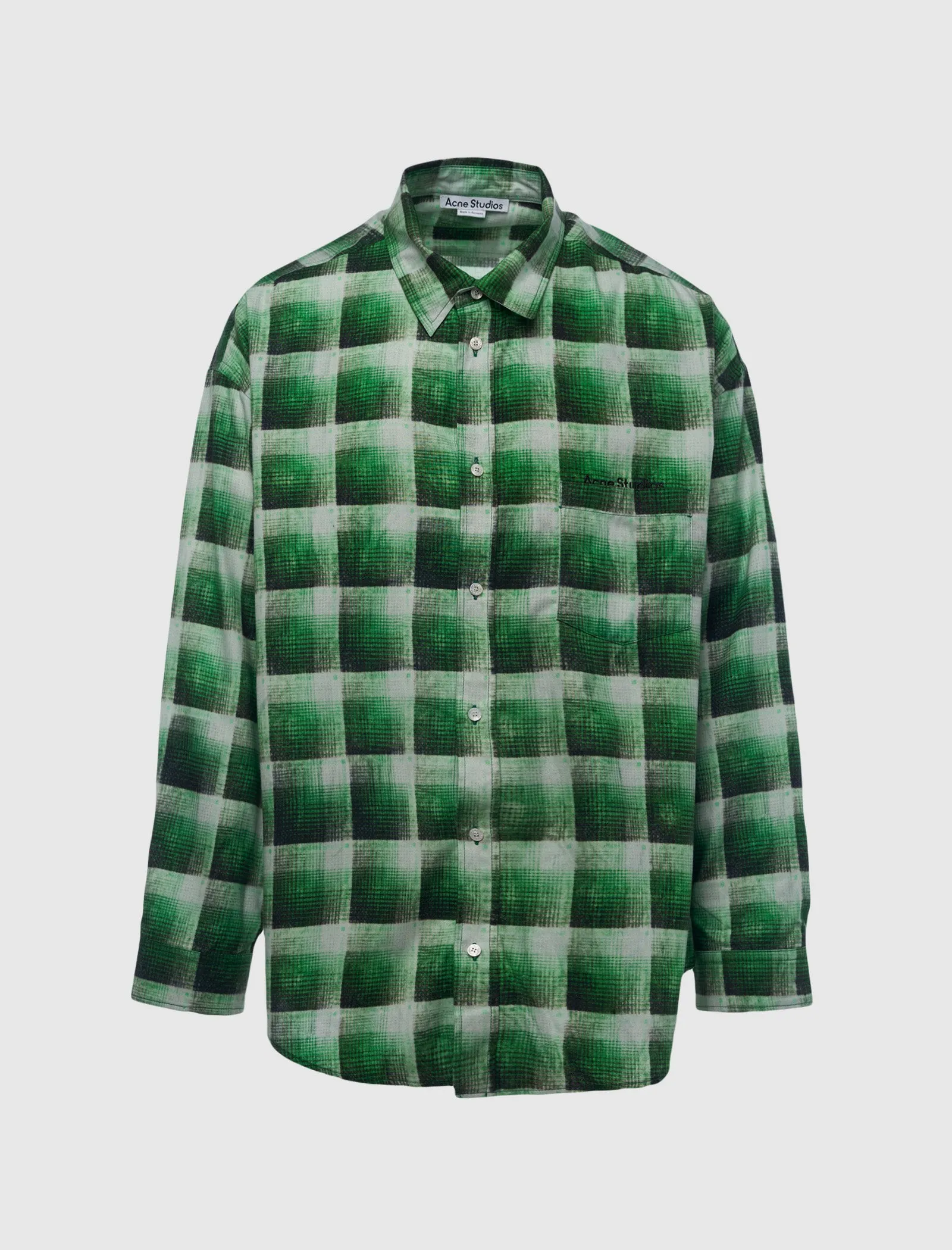 Moisture-Wicking Surface With Button Fastening Flannel Shirt