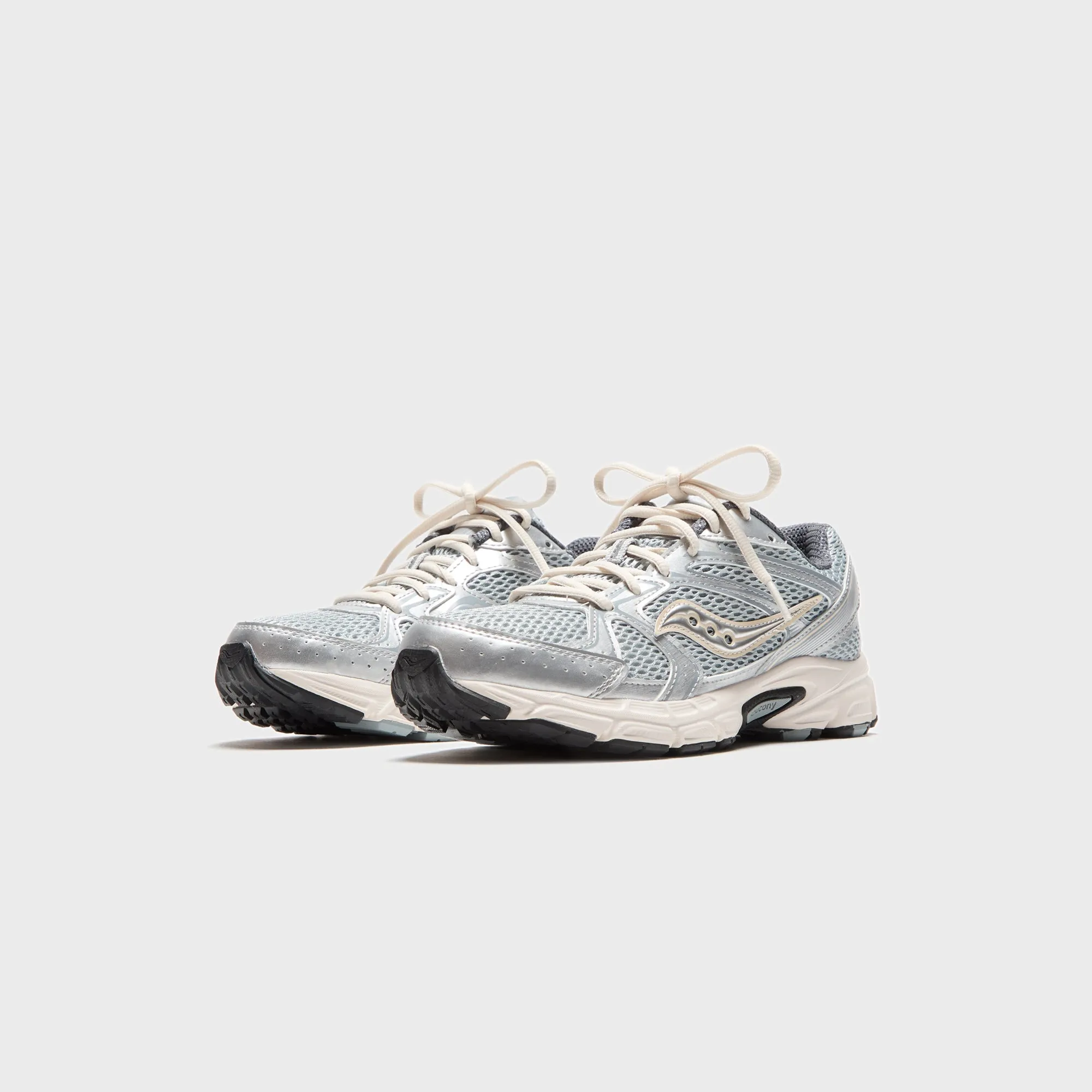 Spectacular Tier Trim Saucony Ride Millennium - Silver / Cream