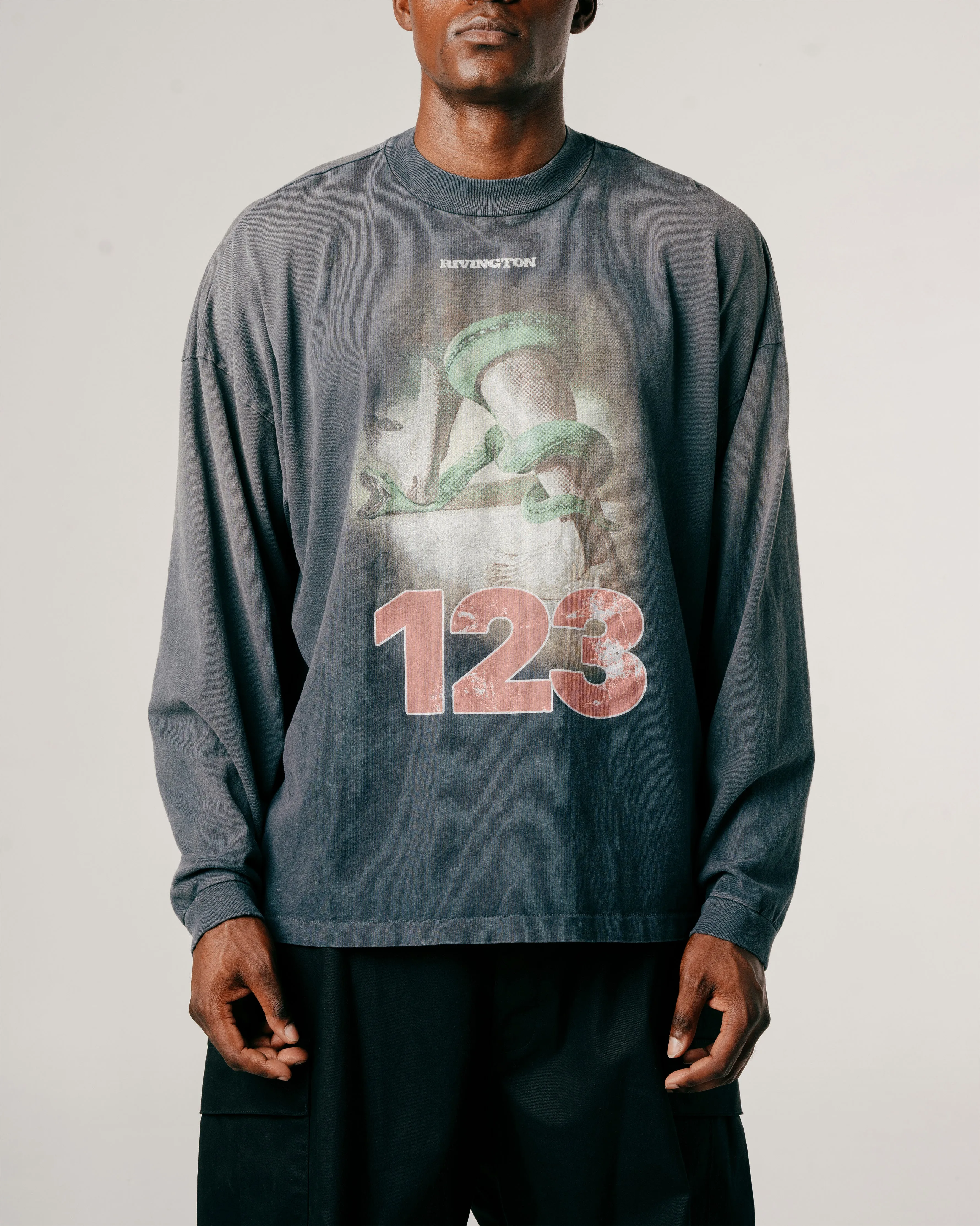 Inri Snake Tee Shelf Stylish Sleeve