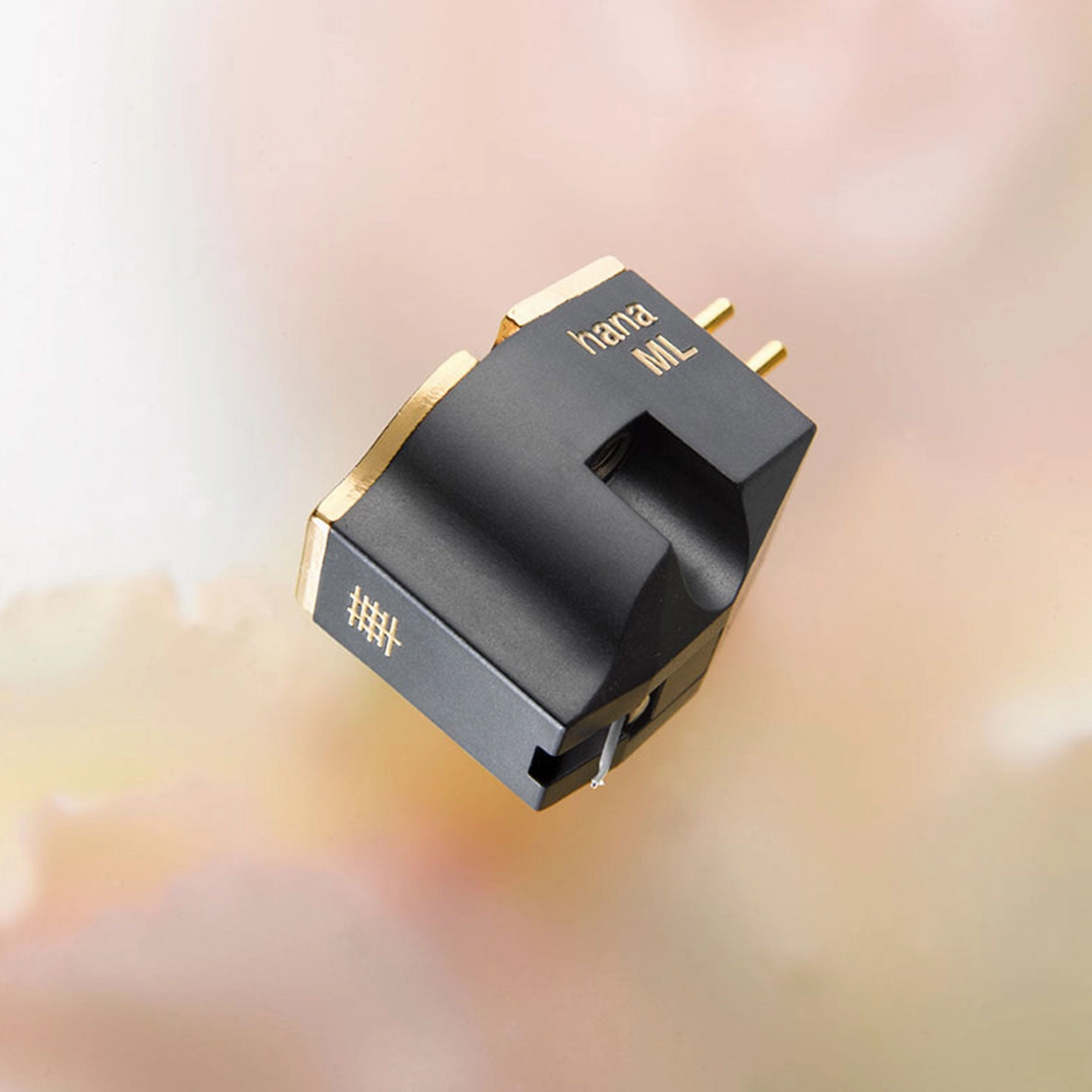 Hana: ML Moving Coil Cartridge - Nude Microline Stylus / Low Output