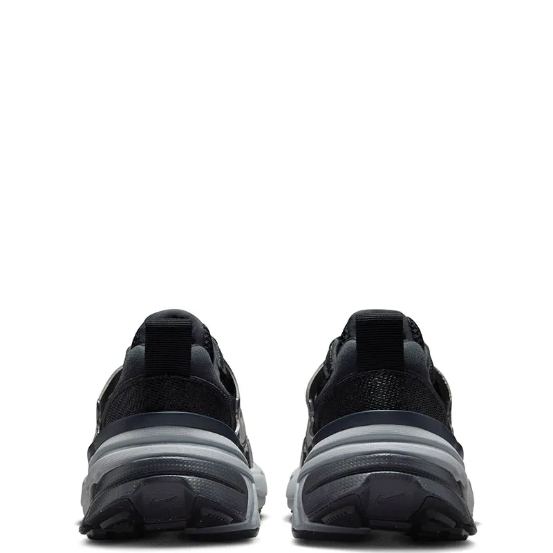 Flexible And Heel And Ankle Padding Slip Resistant Feature Design Concept Nike Women'S V2K Run