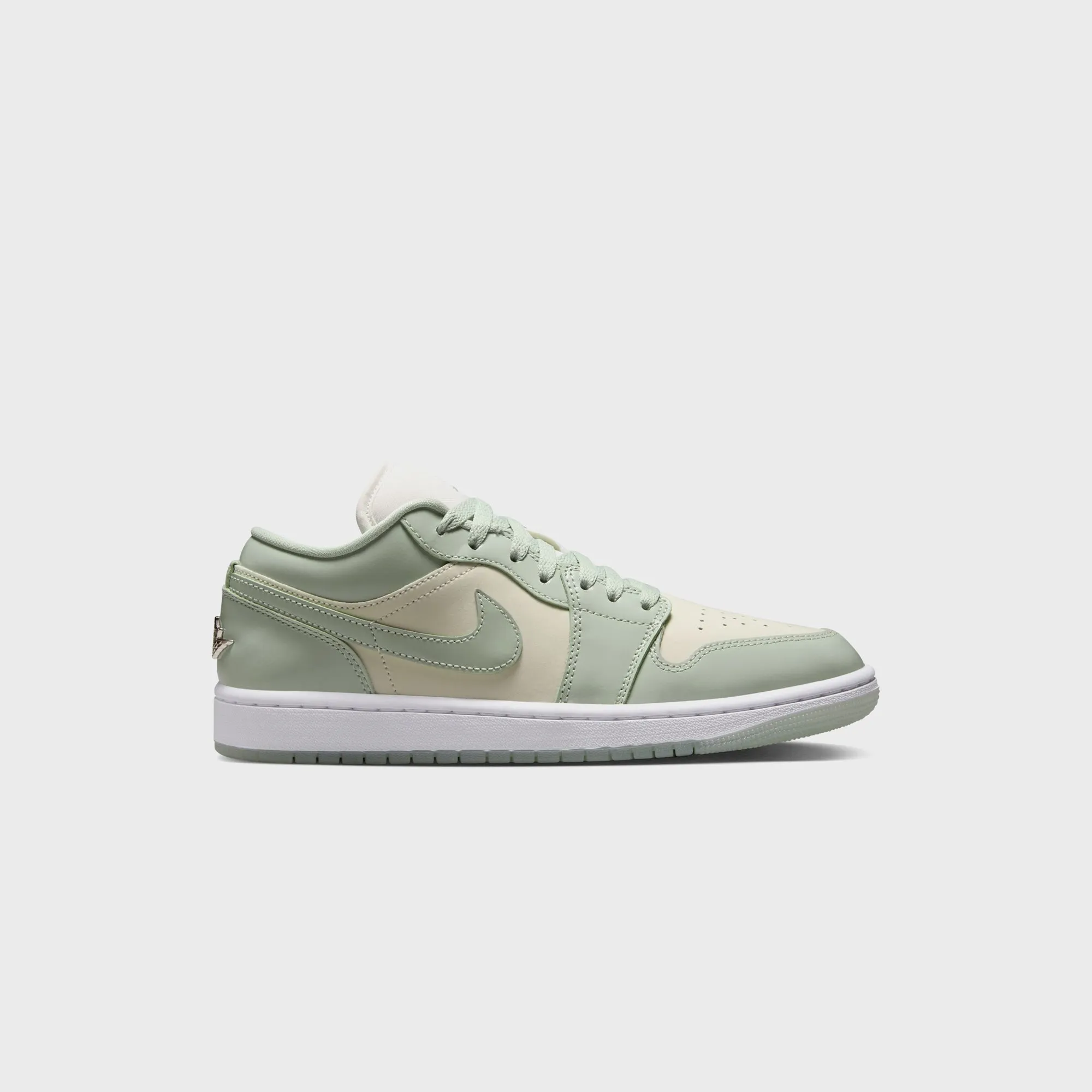 Lightweight Function Comfortable PVC-HI Jordan Wmns Air Jordan 1 Low Se - Sail / Seafoam / Metallic Silver / White