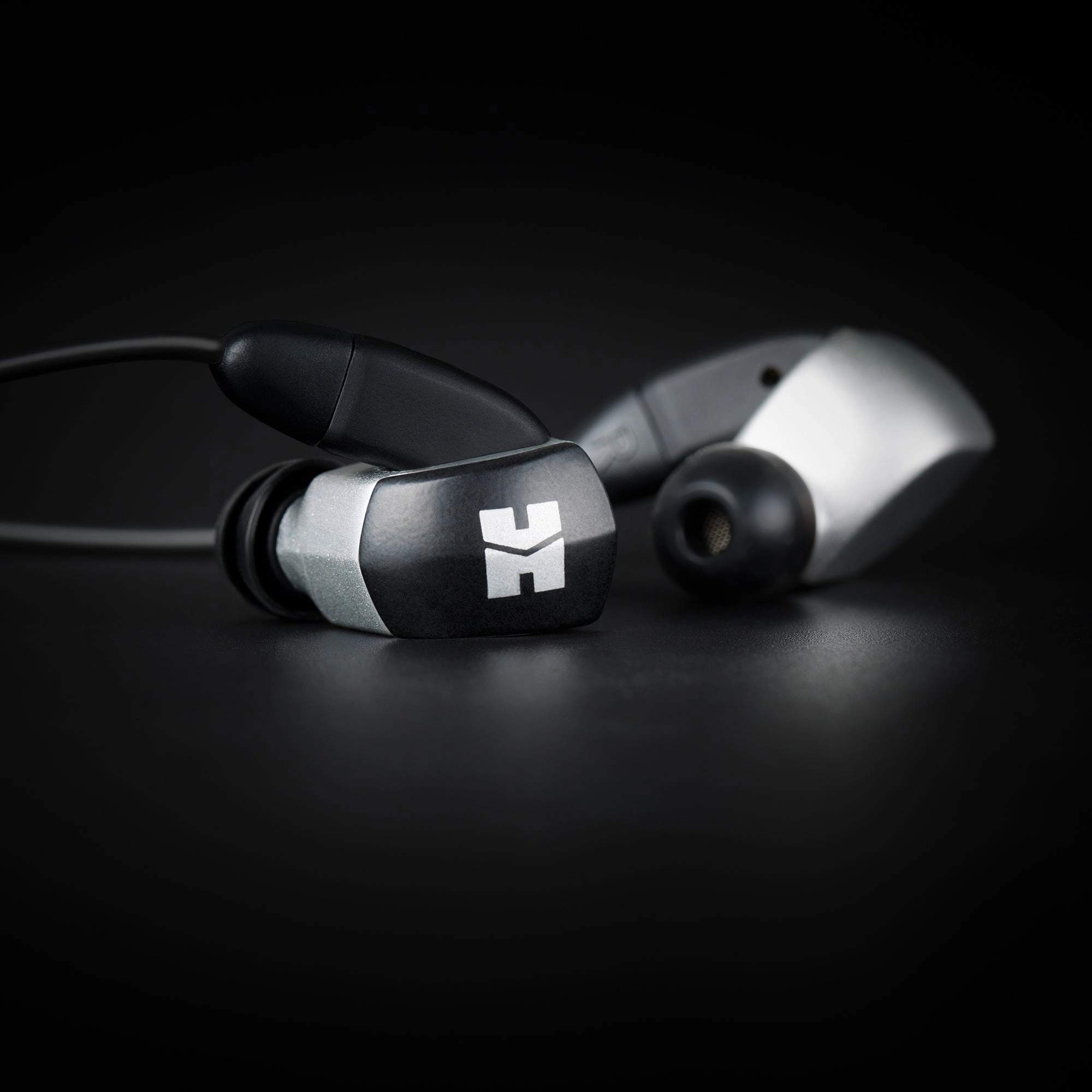 HIFIMAN RE-2000 In-Ear Headphones