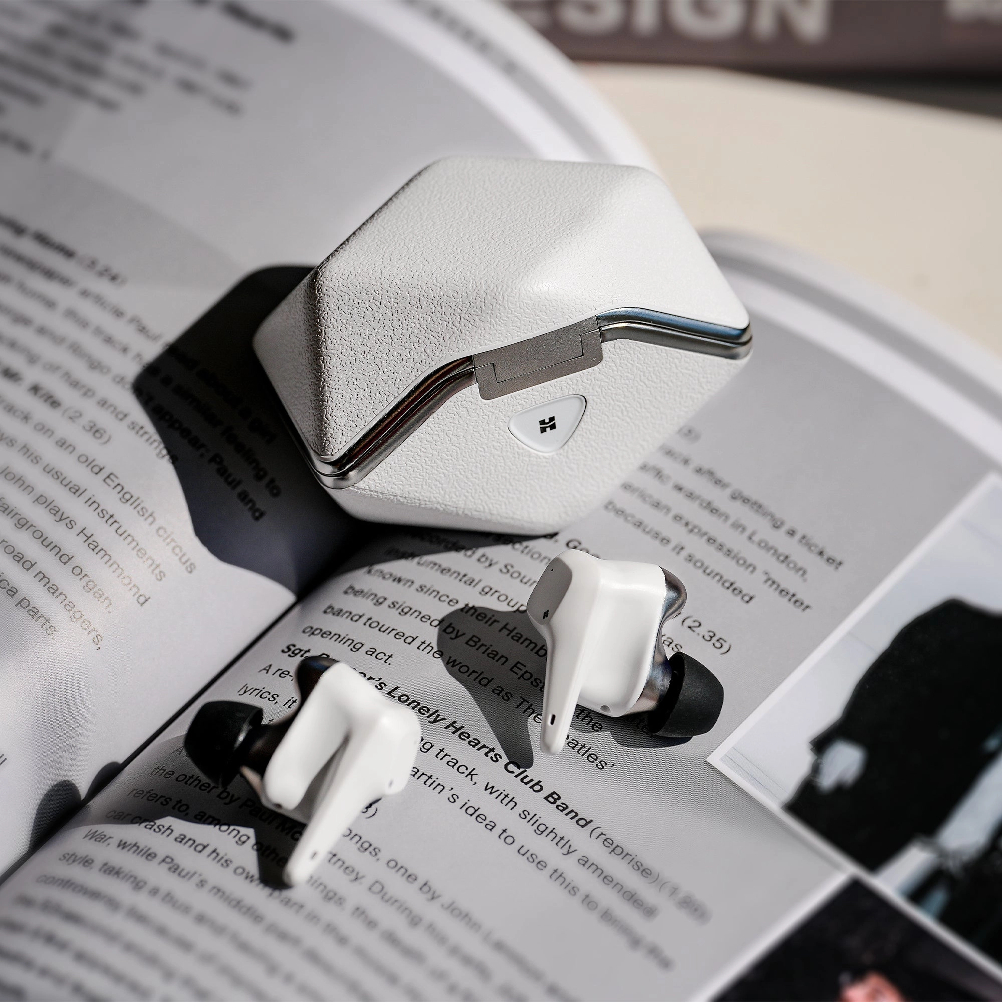 HIFIMAN Svanar Wireless Jr In-Ear Headphones